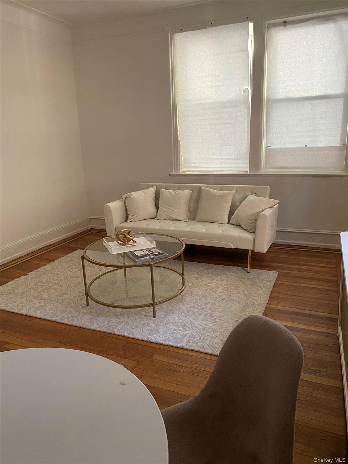 4331 Murdock Avenue Property Photo 3