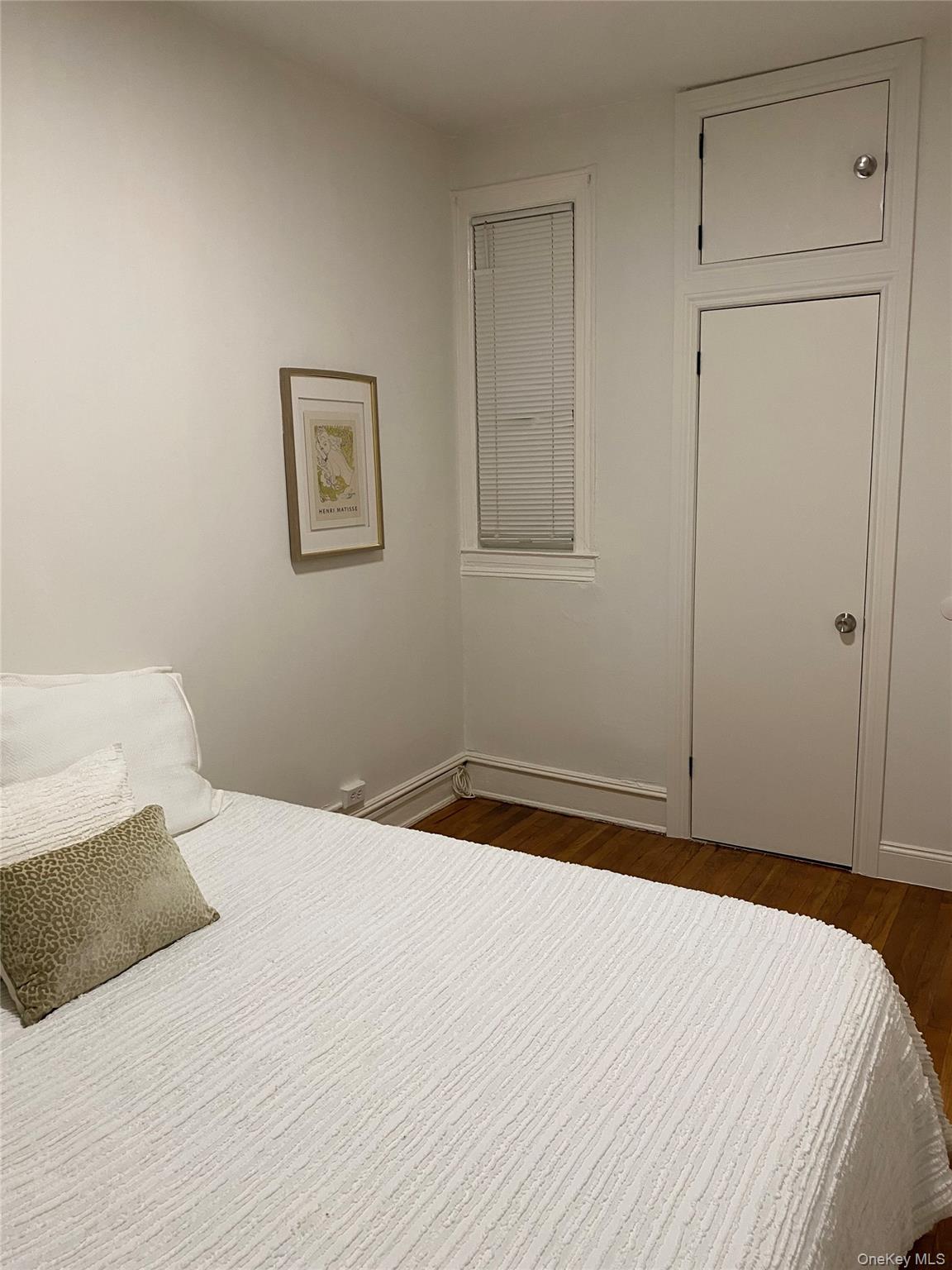 4331 Murdock Avenue Property Photo 10