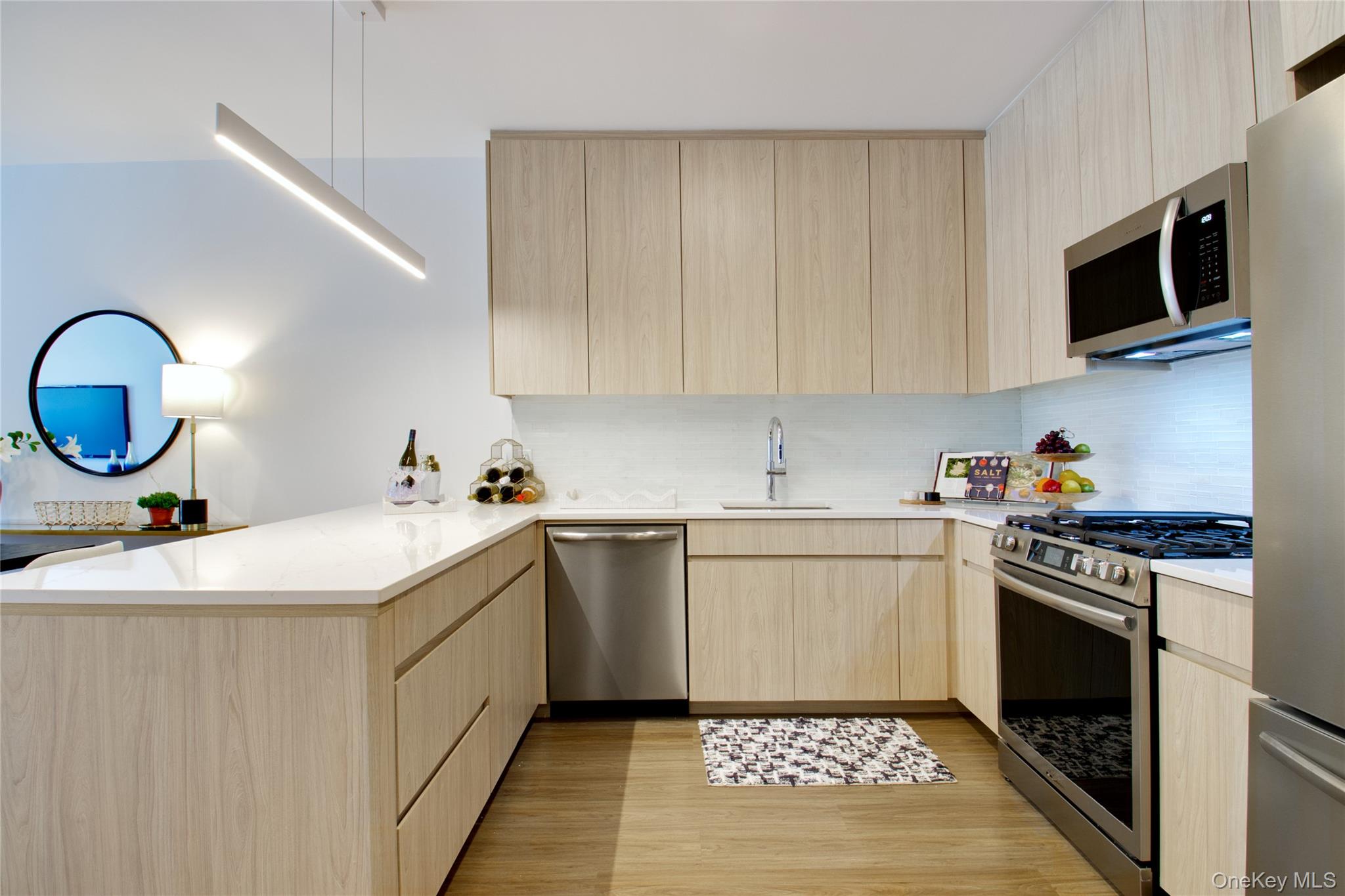 333 Warner Avenue 206 Property Photo 4