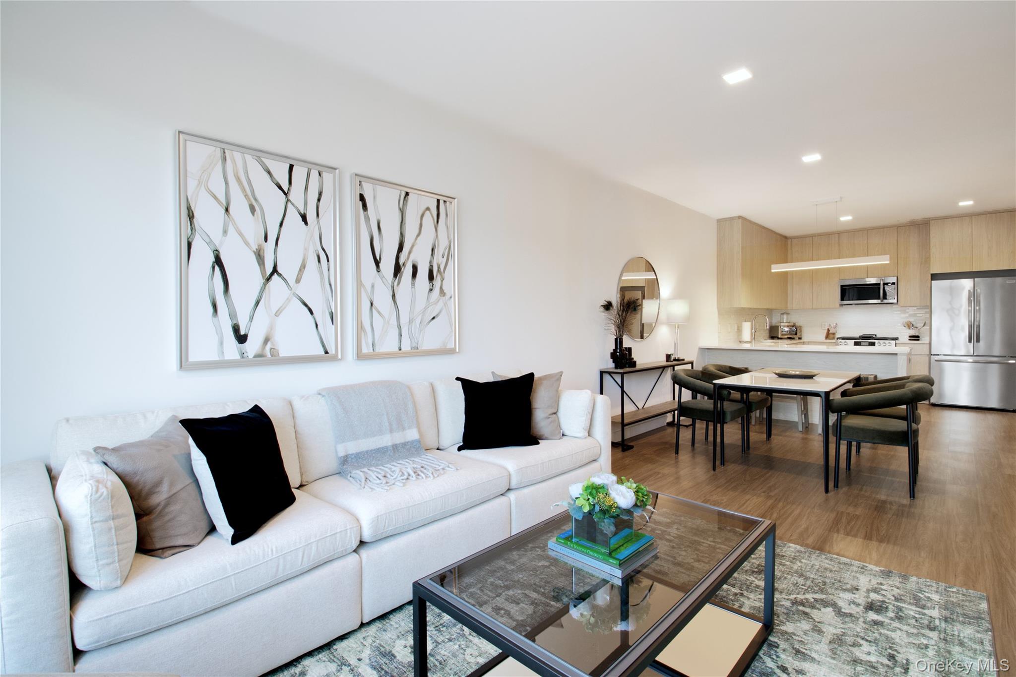 333 Warner Avenue 206 Property Photo 6