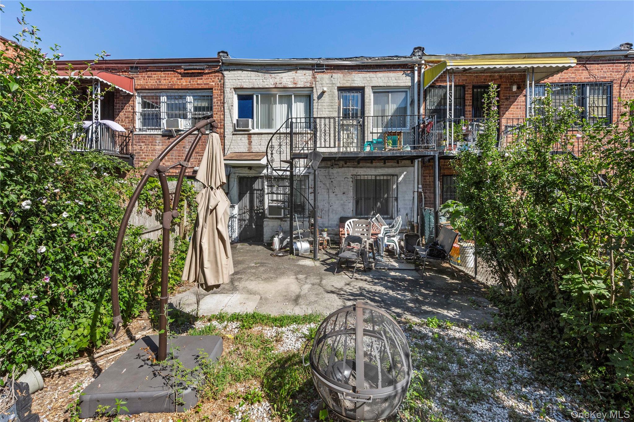 113-66 Springfield Blvd Property Photo 4