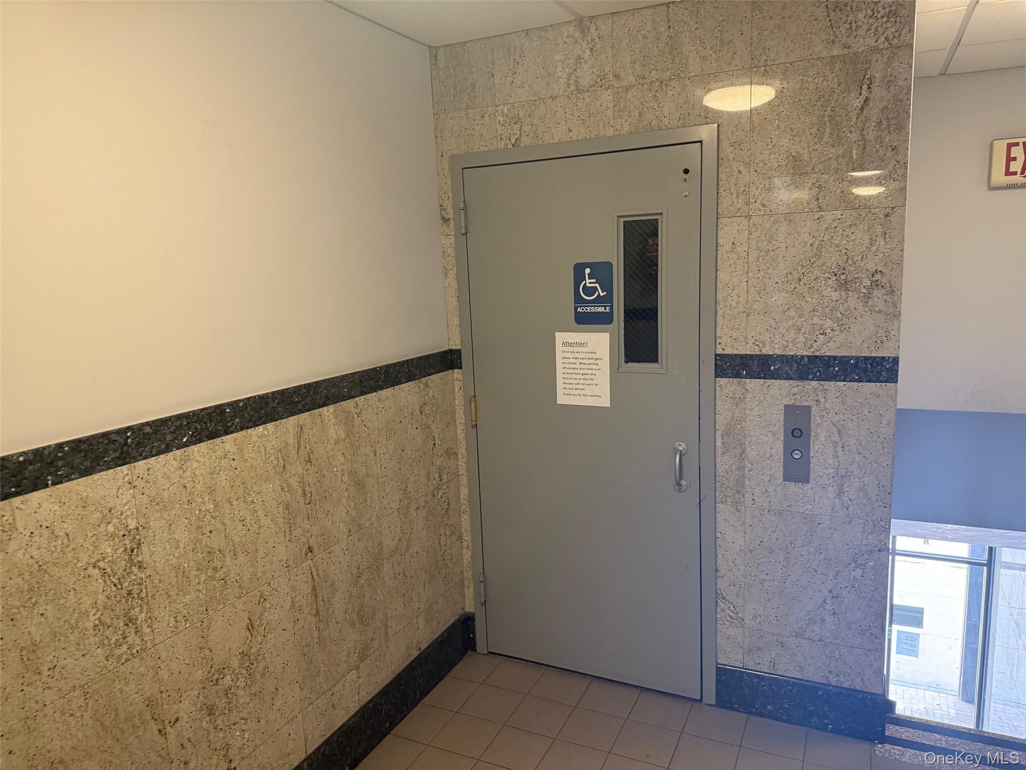 2024 Williamsbridge Road Property Photo 1