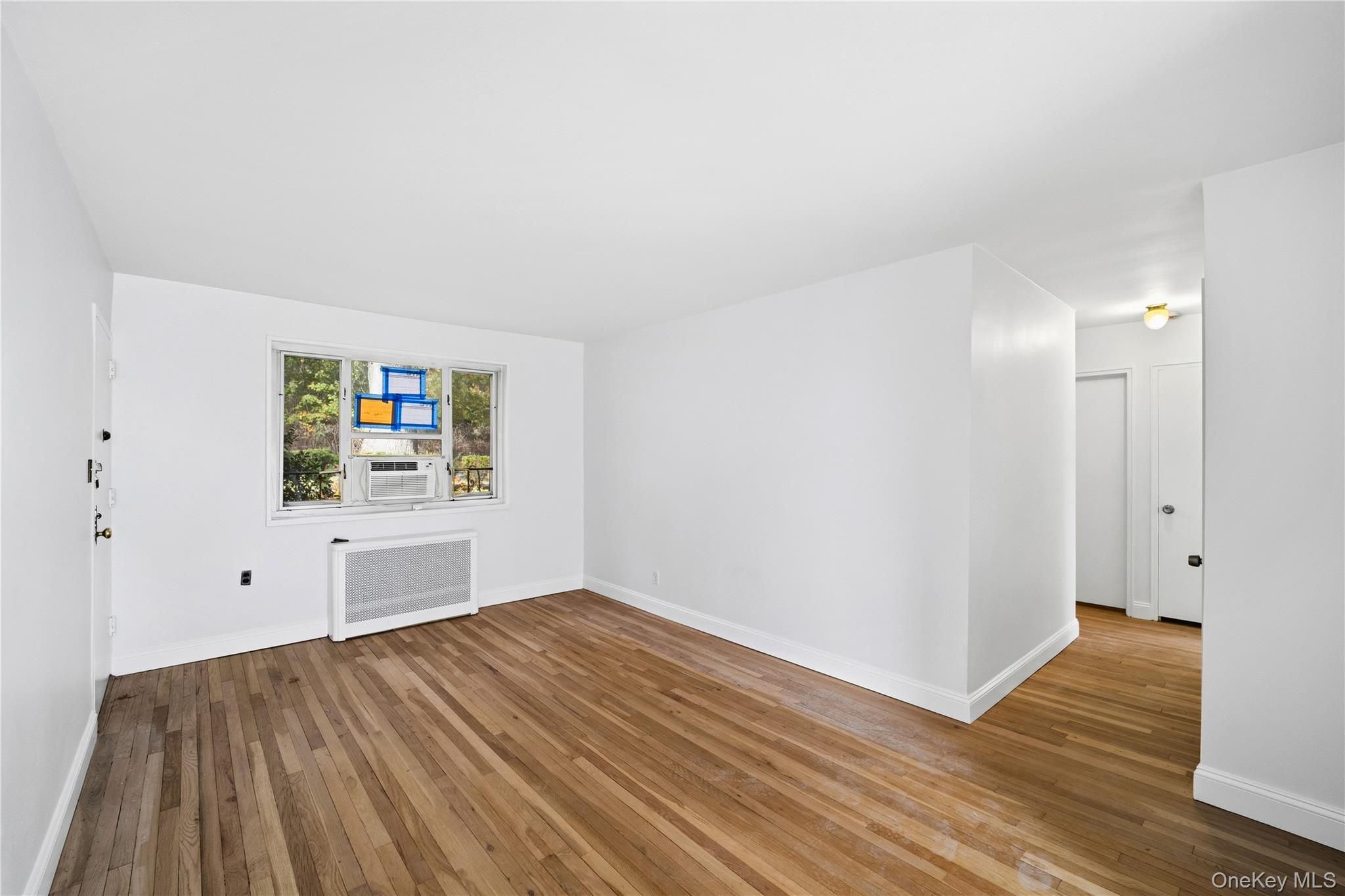 228-08 Stronghurst Avenue Lower Property Photo 6