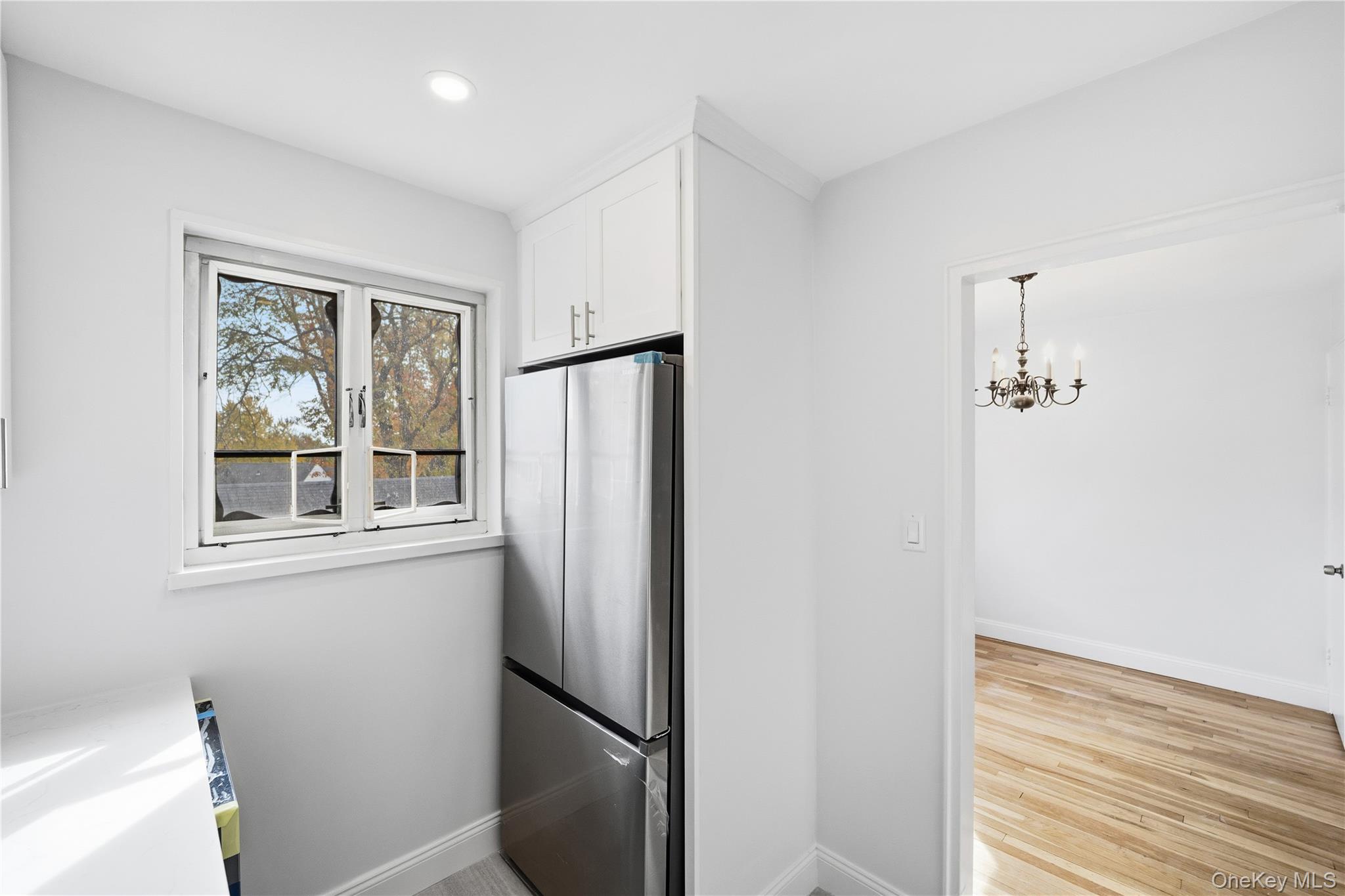 228-08 Stronghurst Avenue Lower Property Photo 10