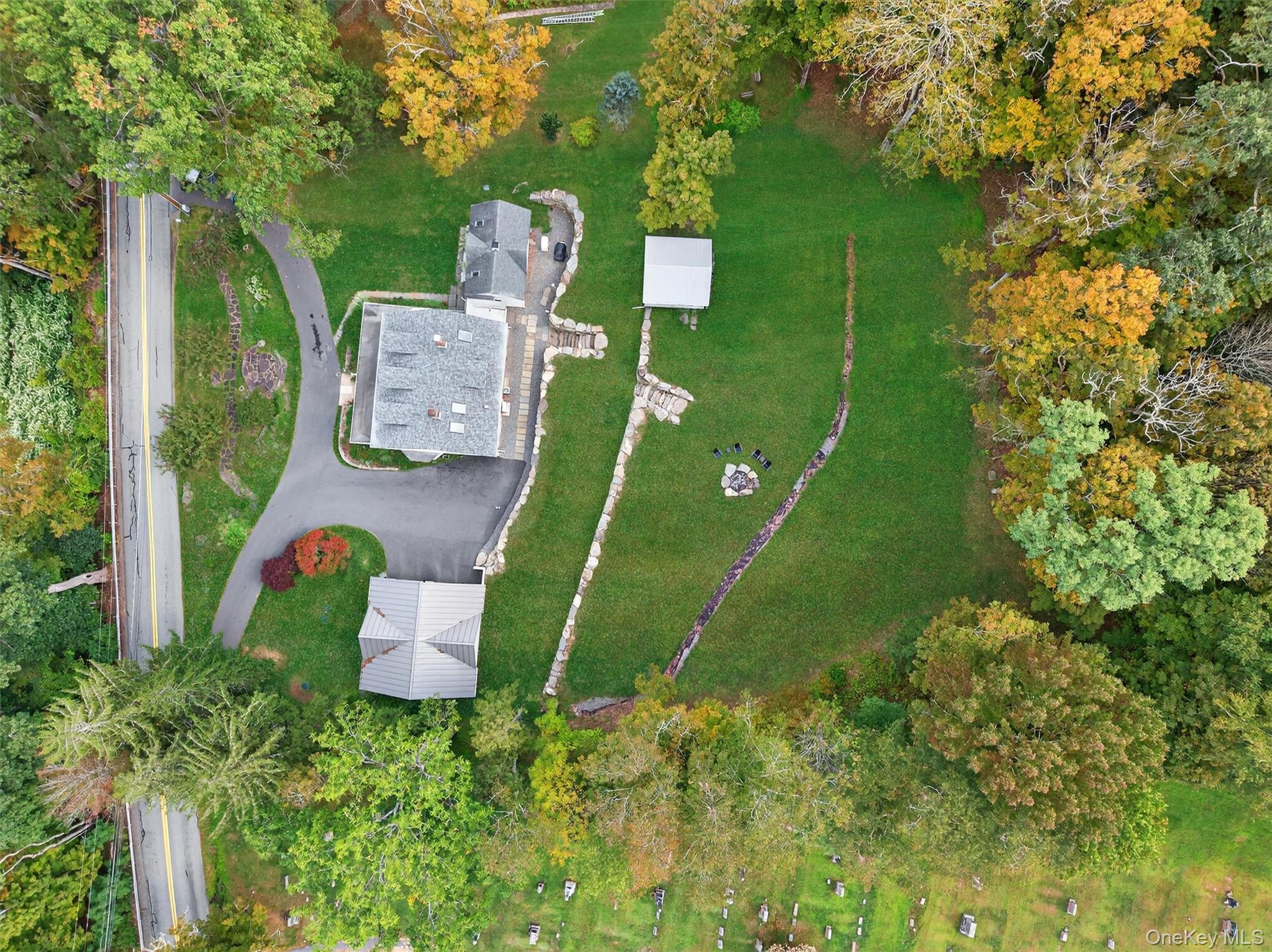 1657 River Road Property Photo 10