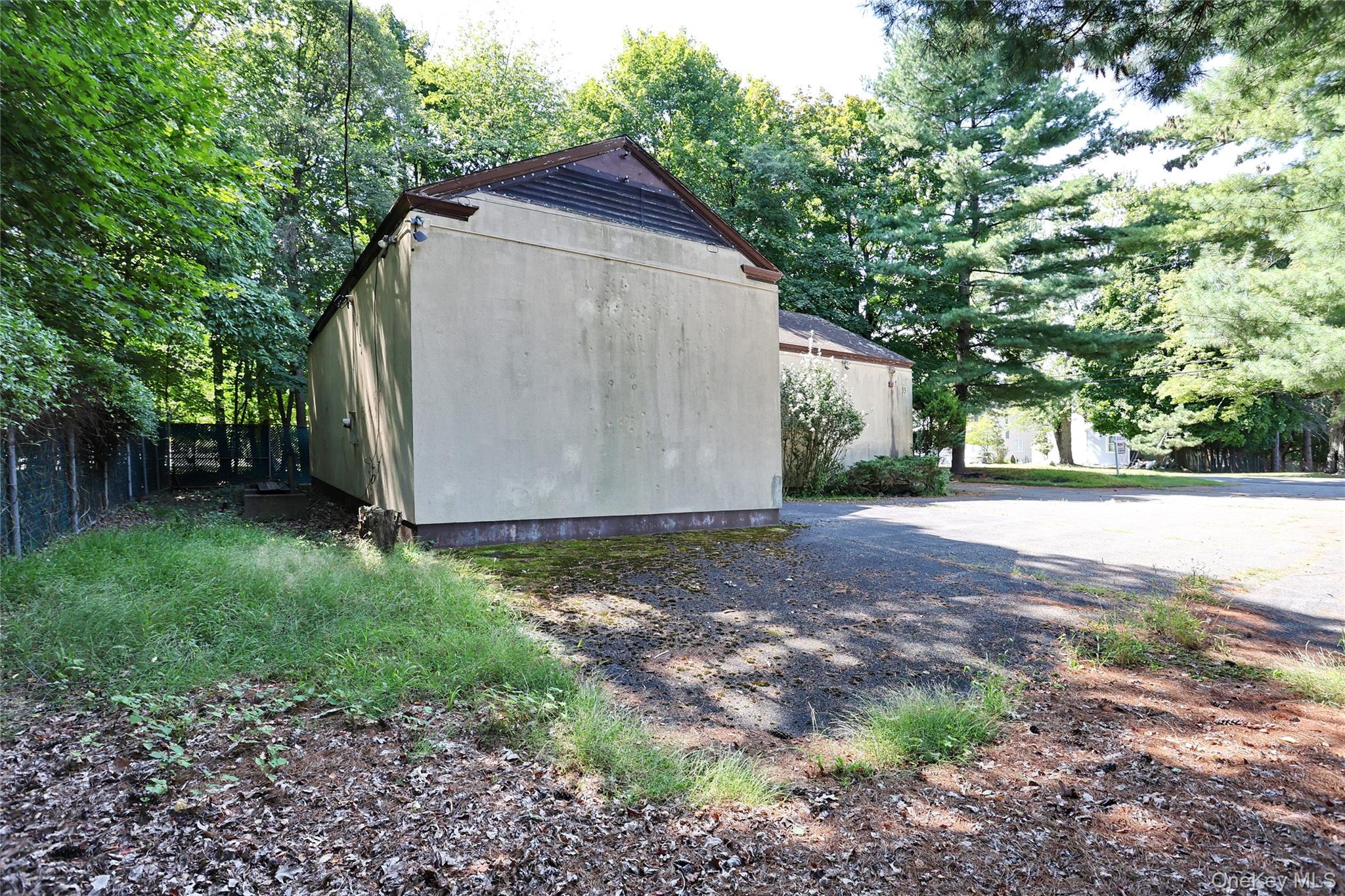 33 Church Road Property Photo 12