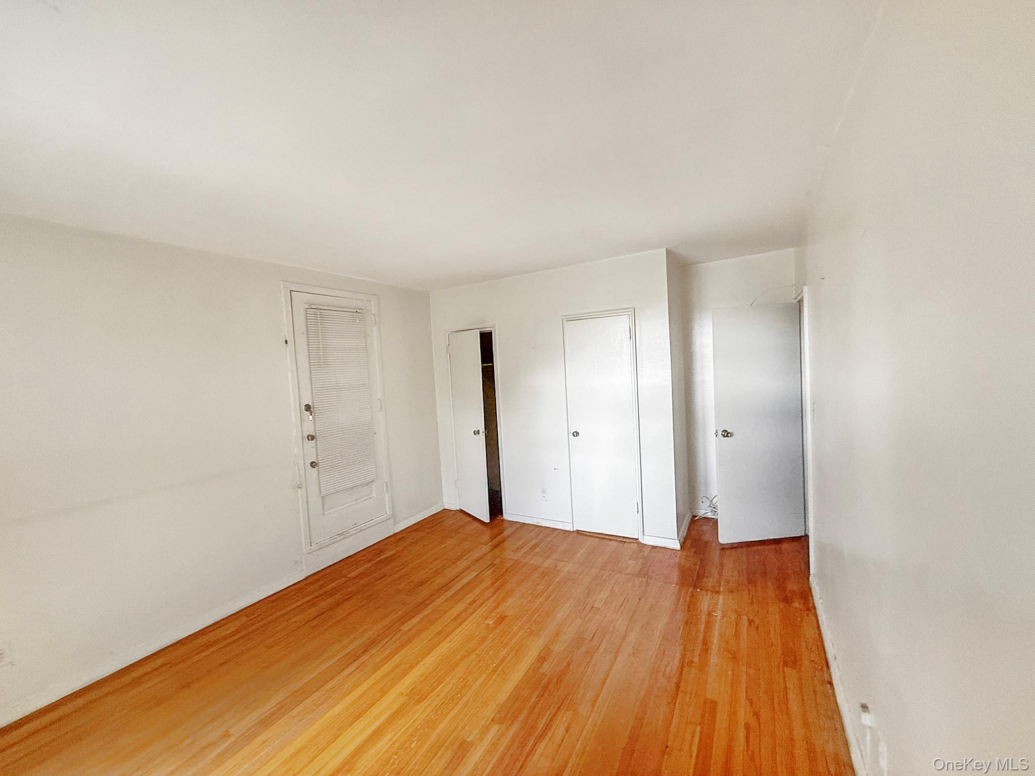 1111 Midland Avenue 5j Property Photo 9