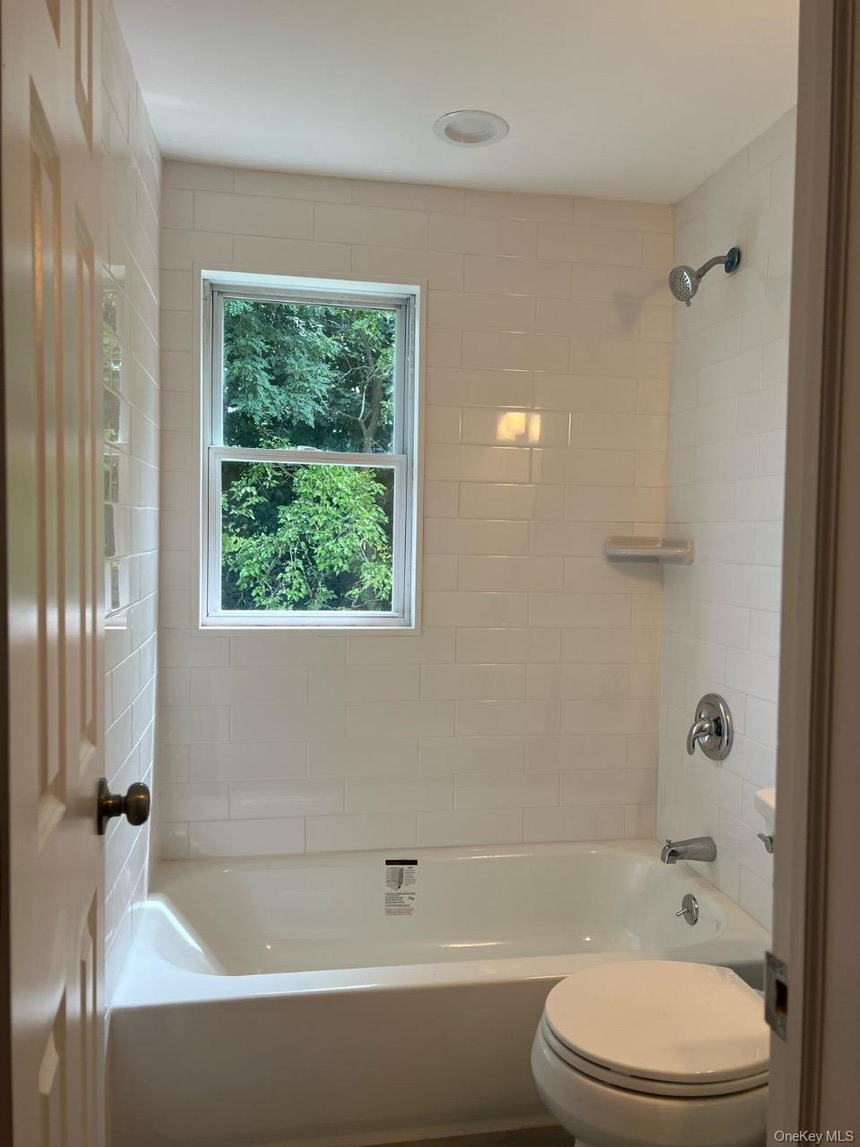 43 Lakewood Avenue Property Photo 10