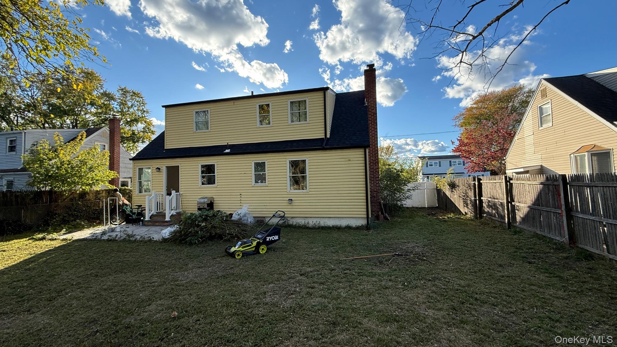 43 Lakewood Avenue Property Photo 18