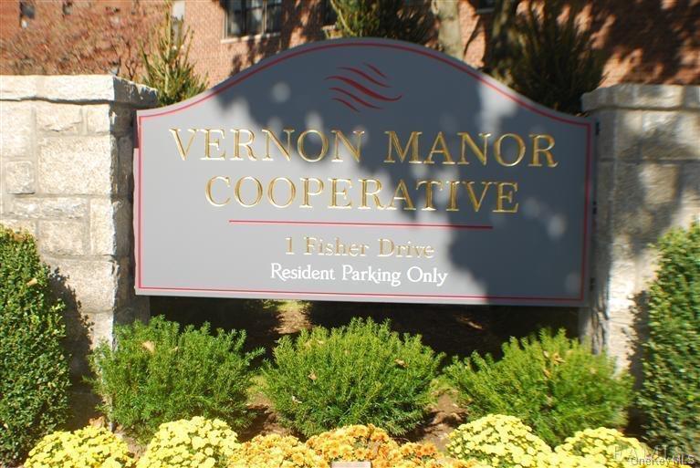 1 Fisher Drive 204 Property Photo 1