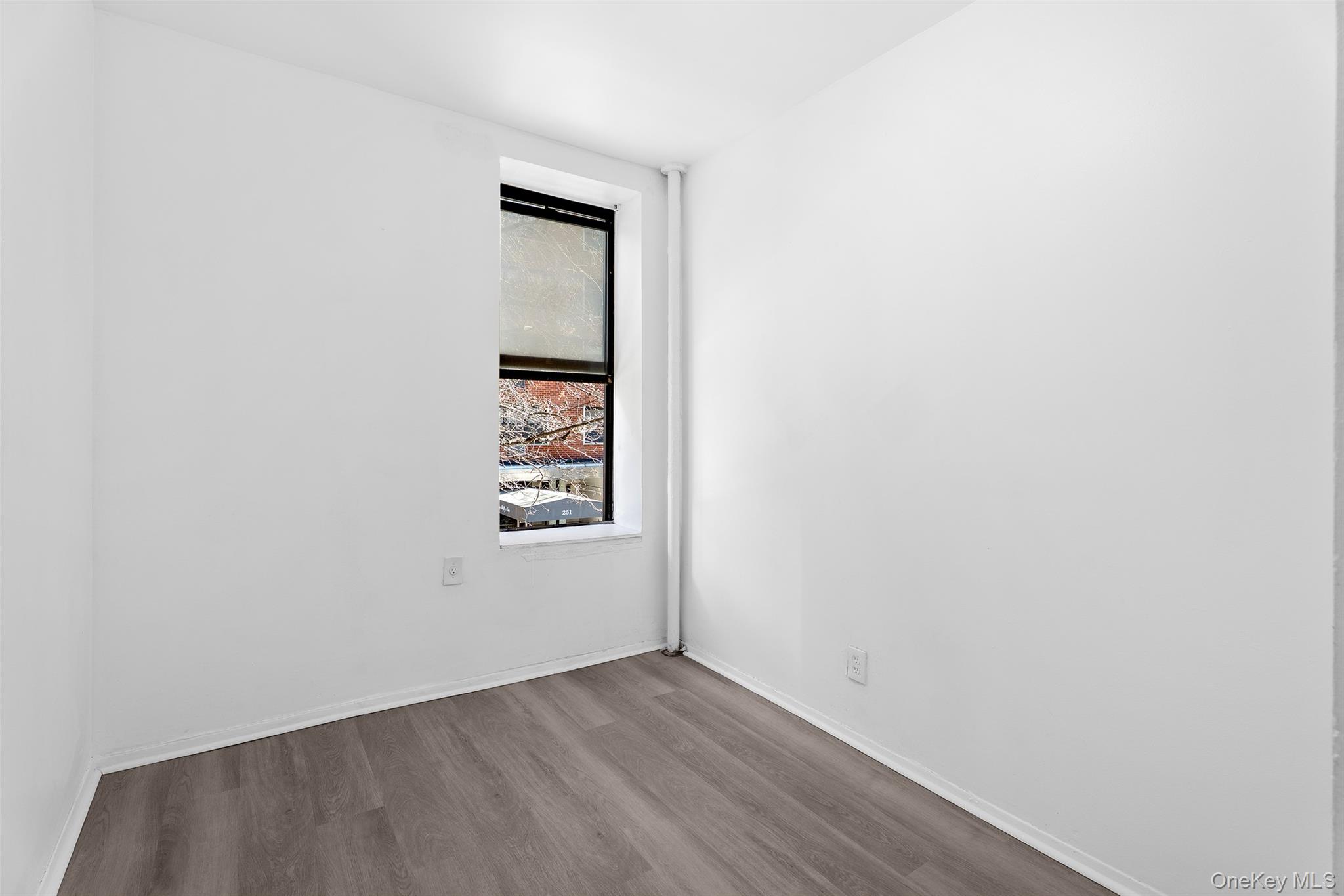 246 E 51st Street 7 Property Photo 7