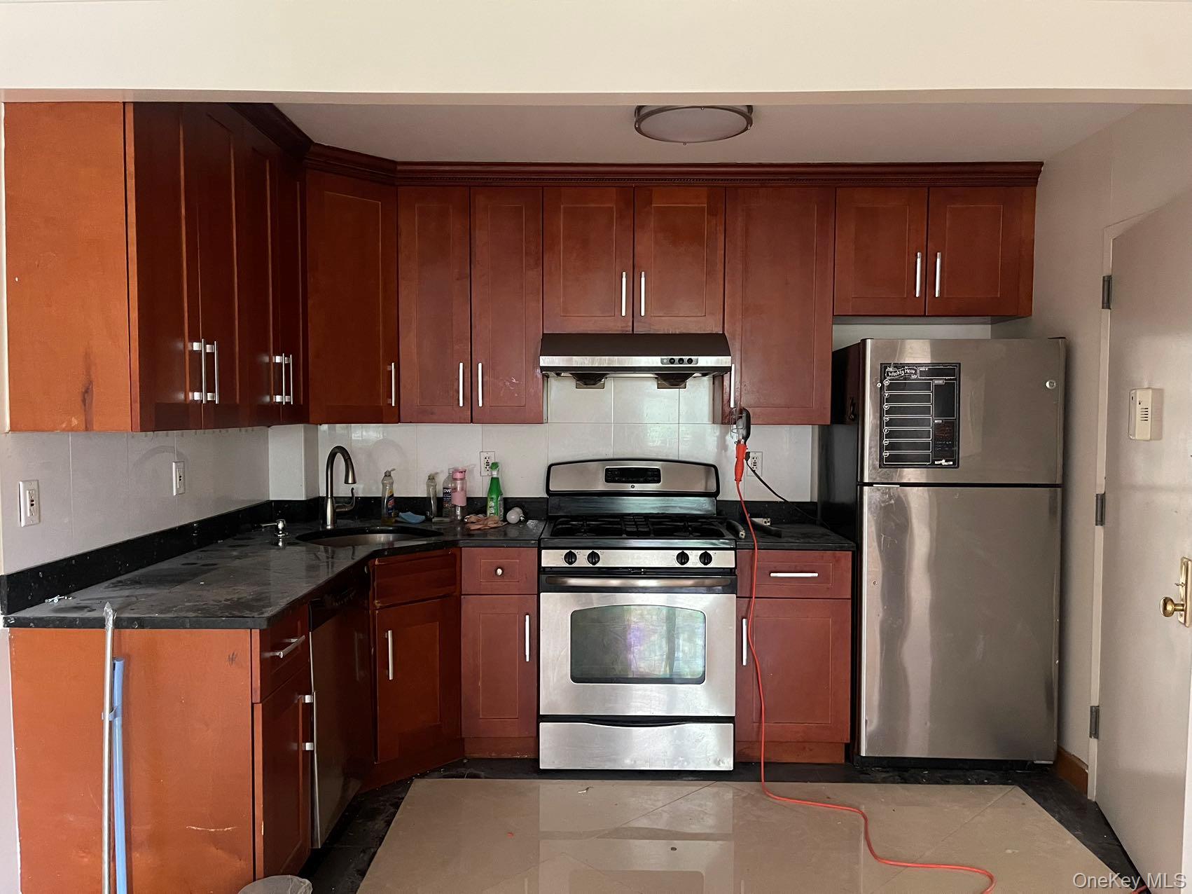 43-07 48th Street 5b Property Photo 9