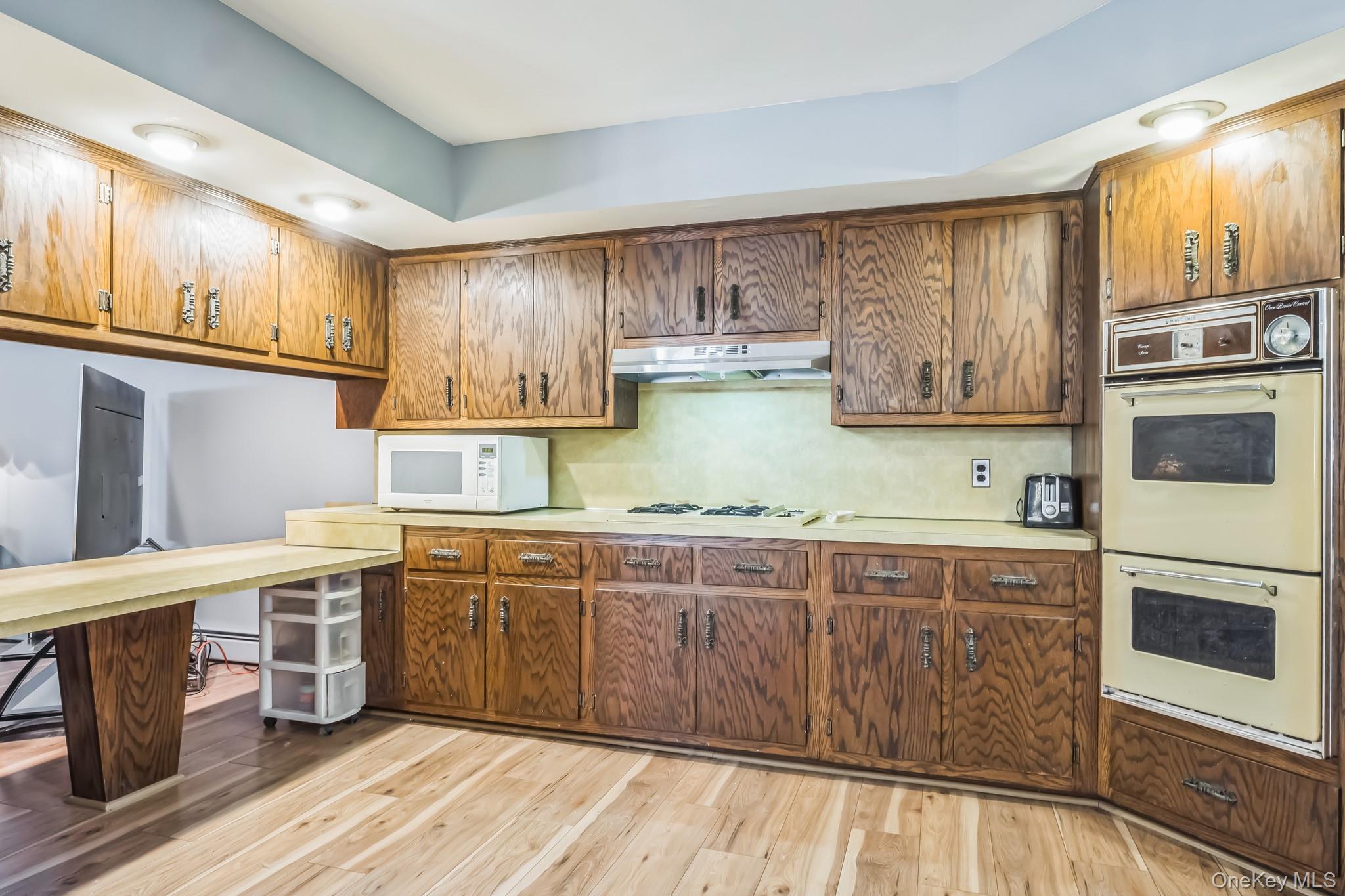 24 New Road Property Photo 4