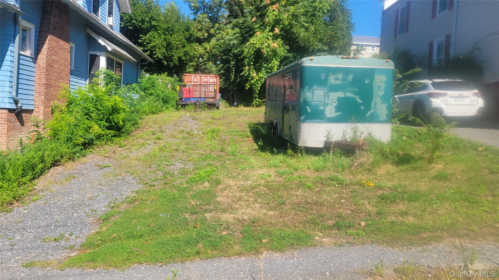 15 Thompson Street Property Photo 4