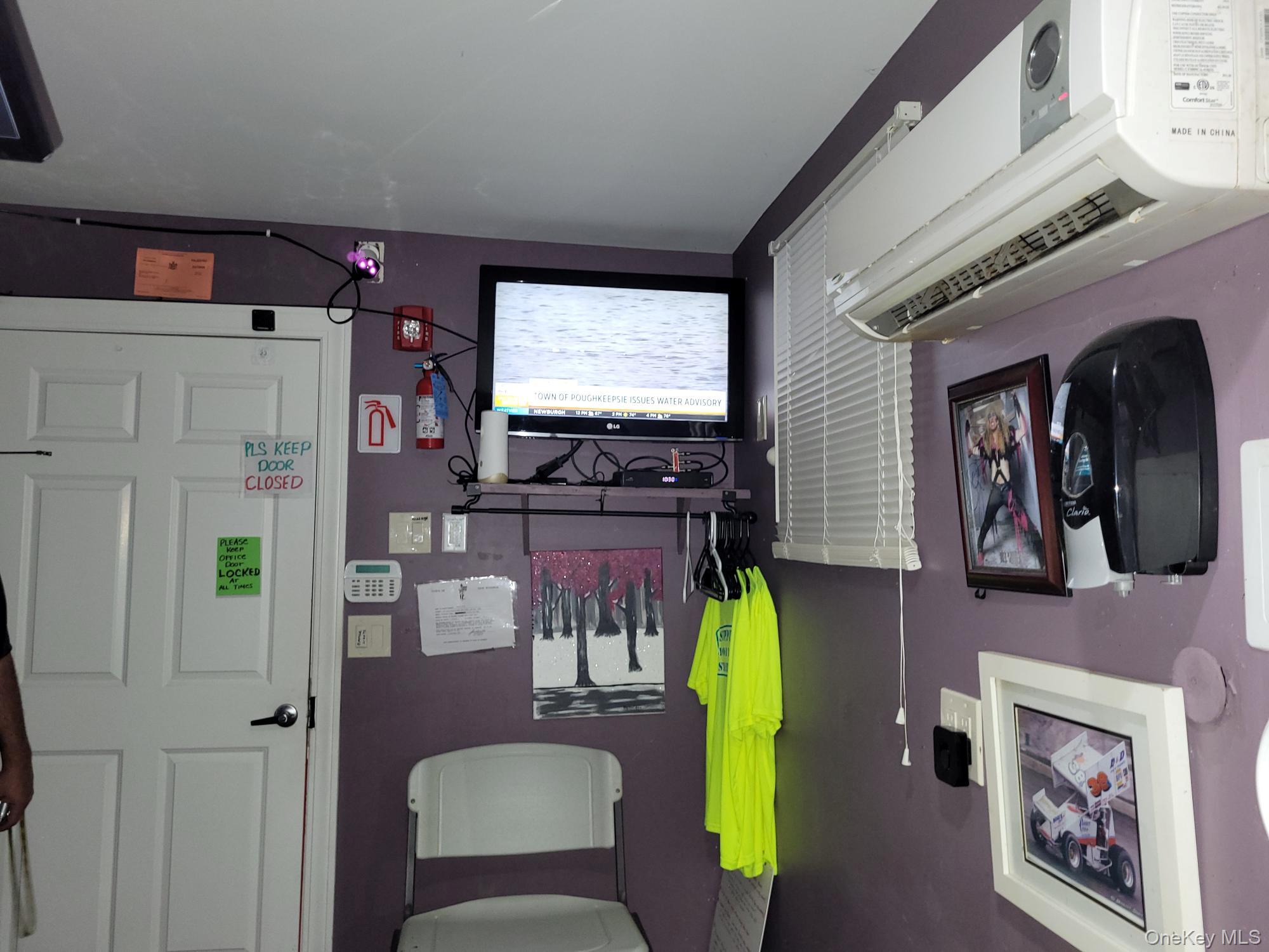 929 Little Britain Road Property Photo 16