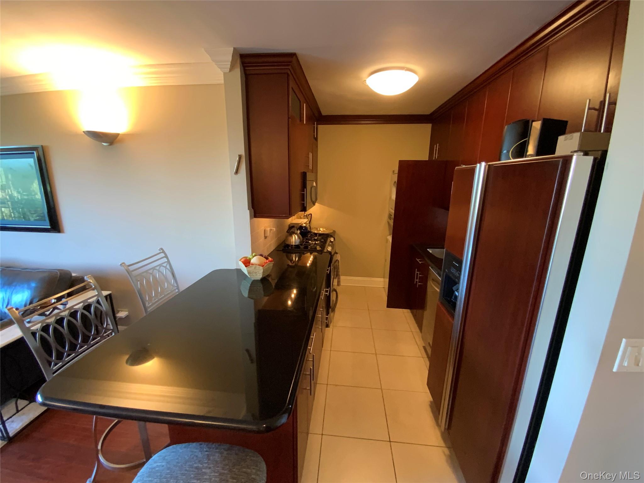 26910 Grand Central Parkway 4t Property Photo 5