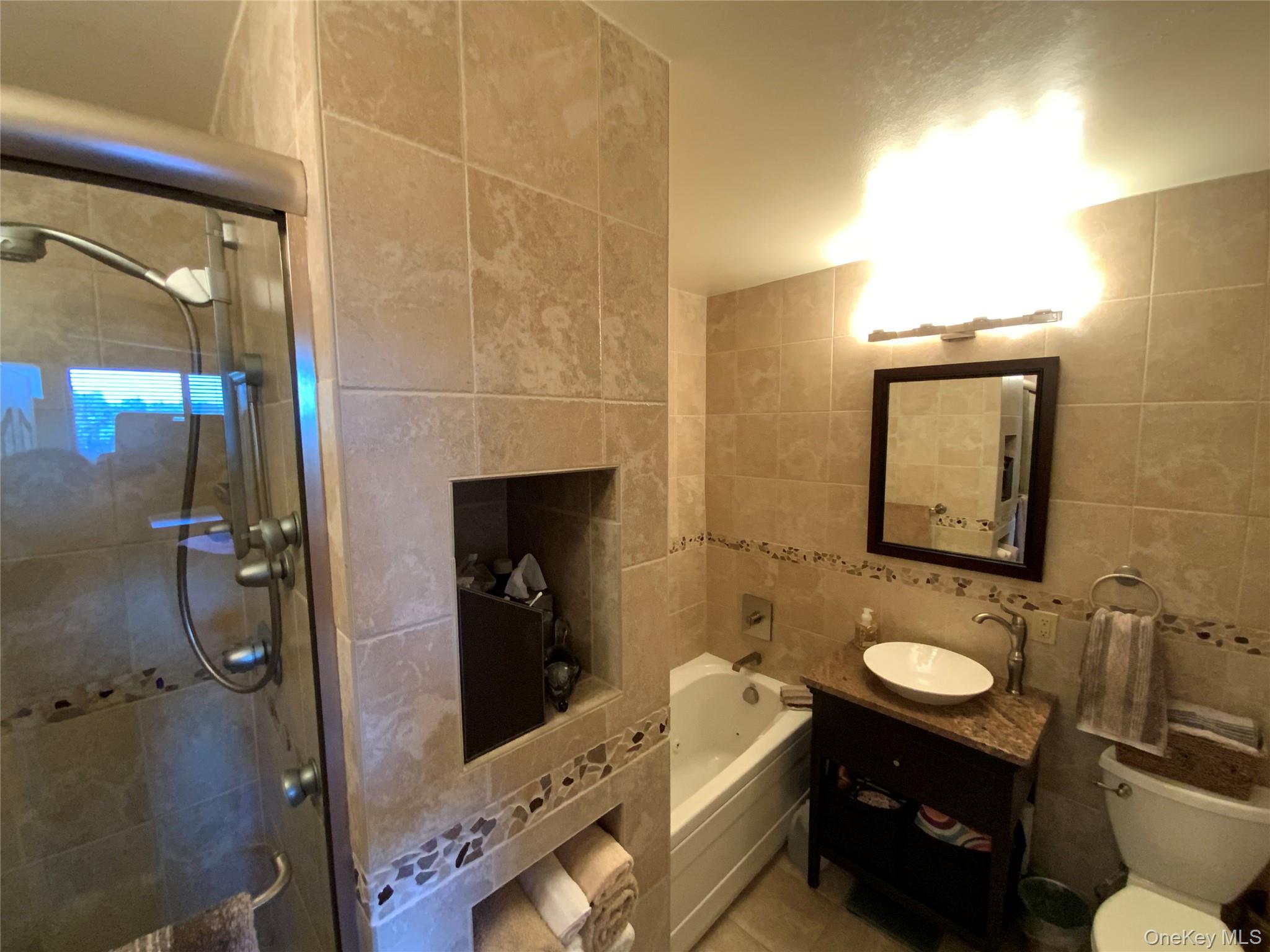 26910 Grand Central Parkway 4t Property Photo 9
