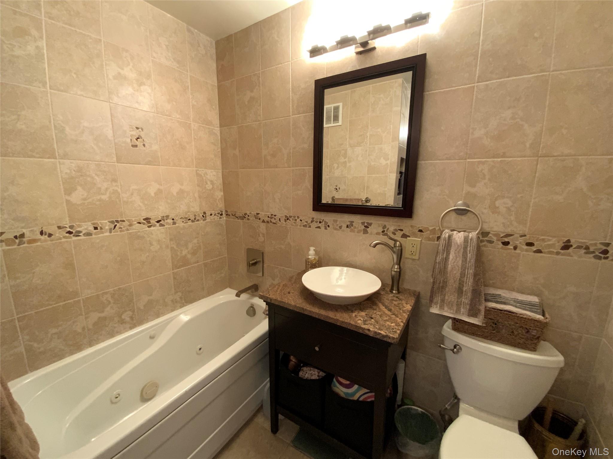 26910 Grand Central Parkway 4t Property Photo 10