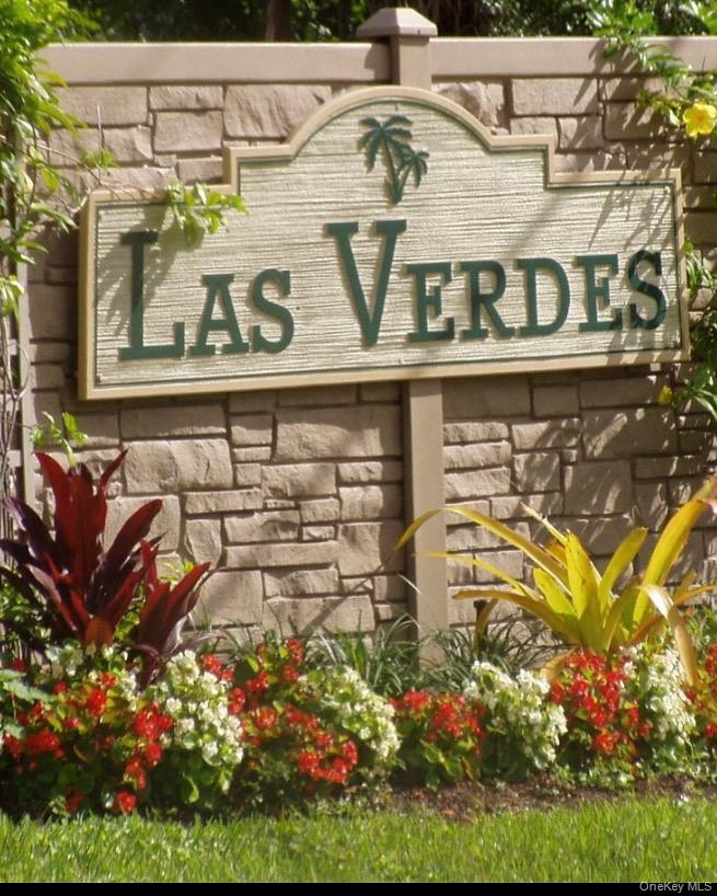 5280 Las Verdes Circle 307