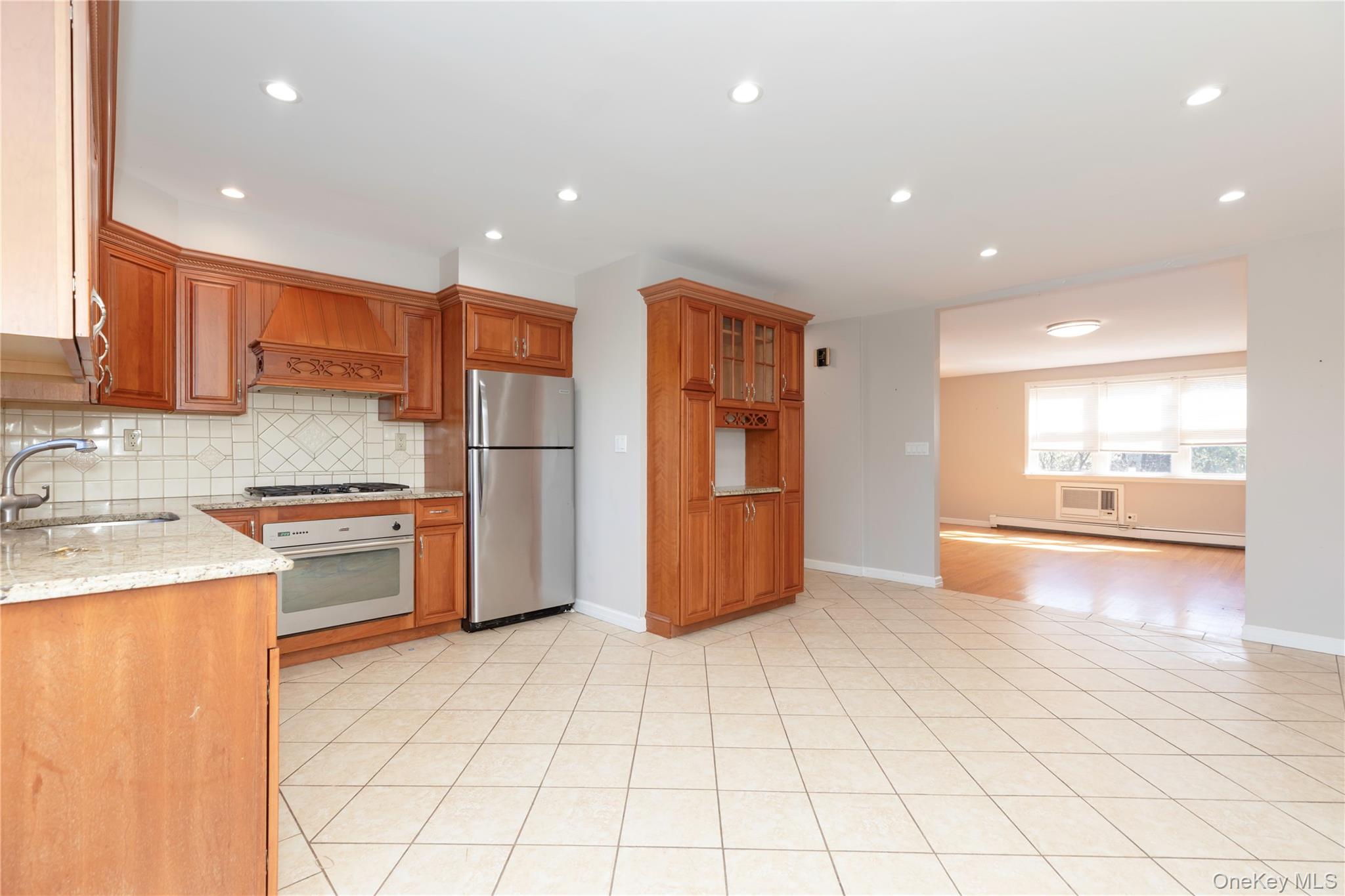 223 Ditmars Street Property Photo 11