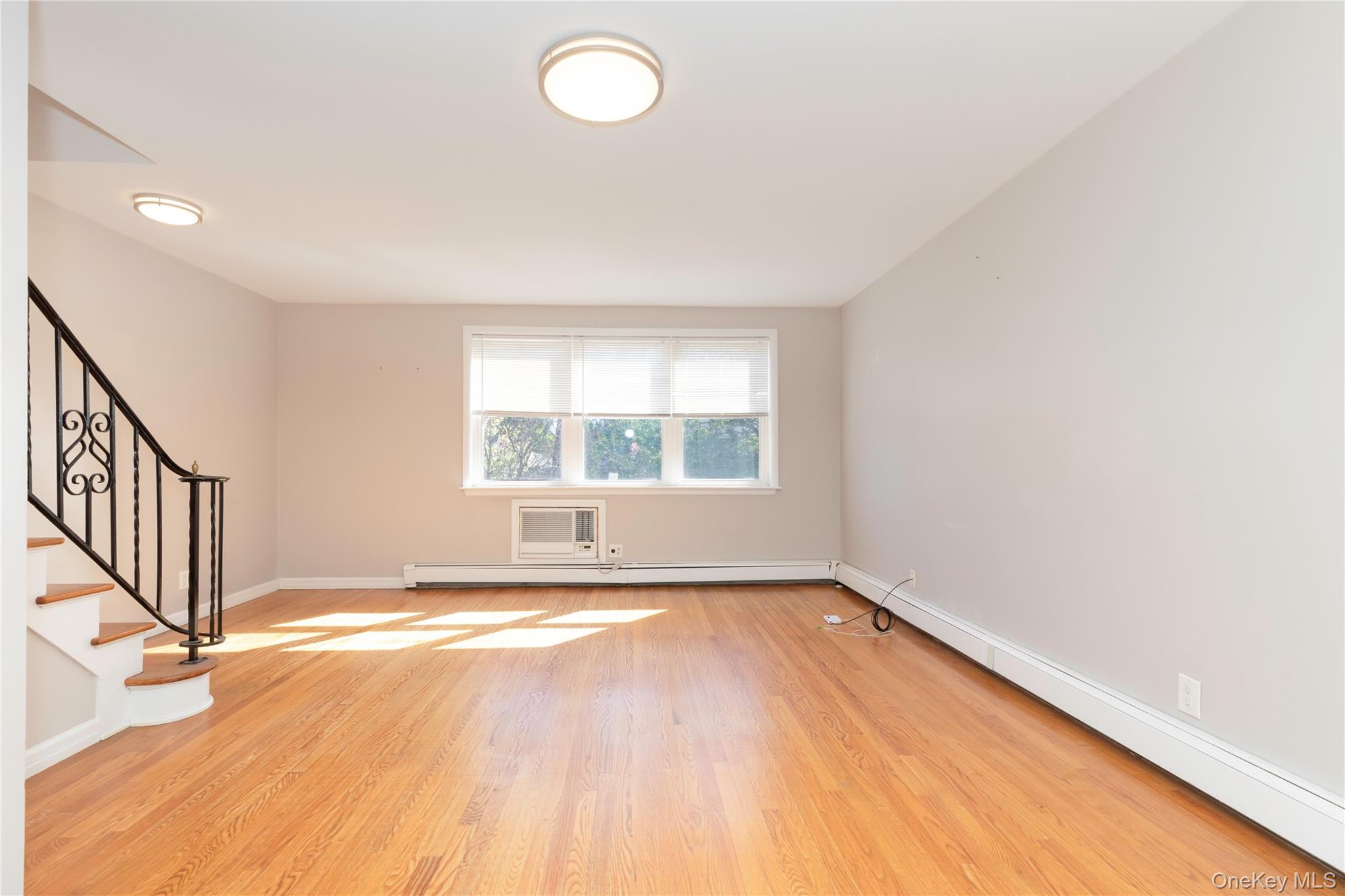 223 Ditmars Street Property Photo 13
