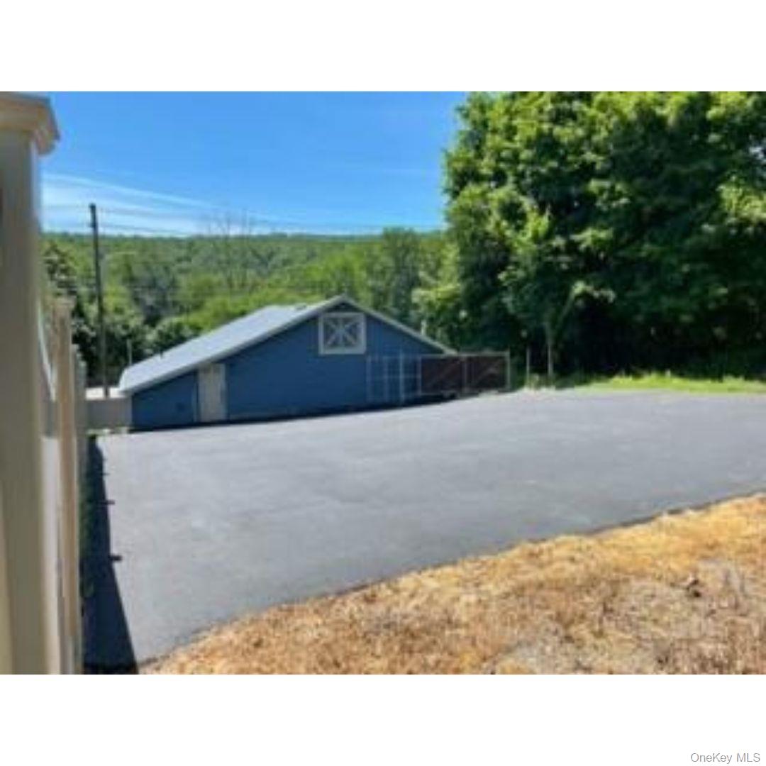 1099 Route 17 Property Photo 1