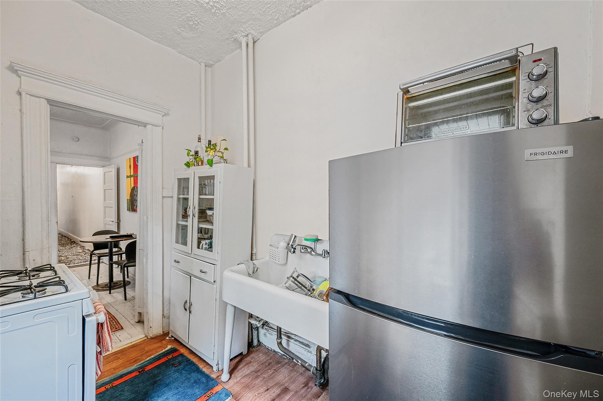 542 Bergen Street Property Photo 28