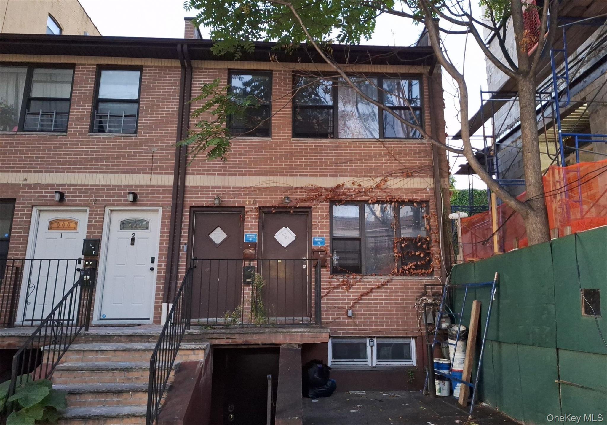 440 Blake Avenue Property Photo 2