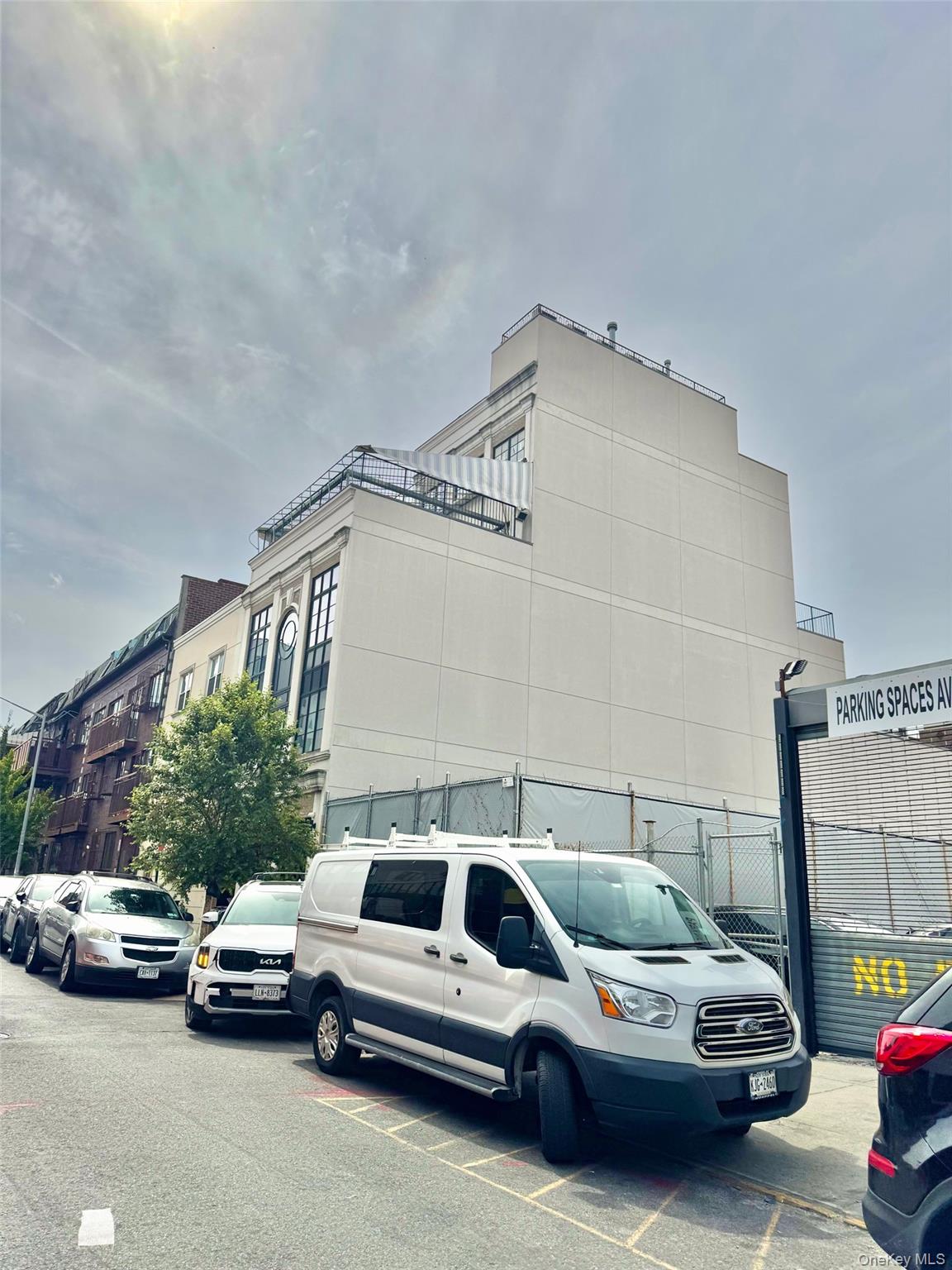 102 Walworth Street Property Photo 4