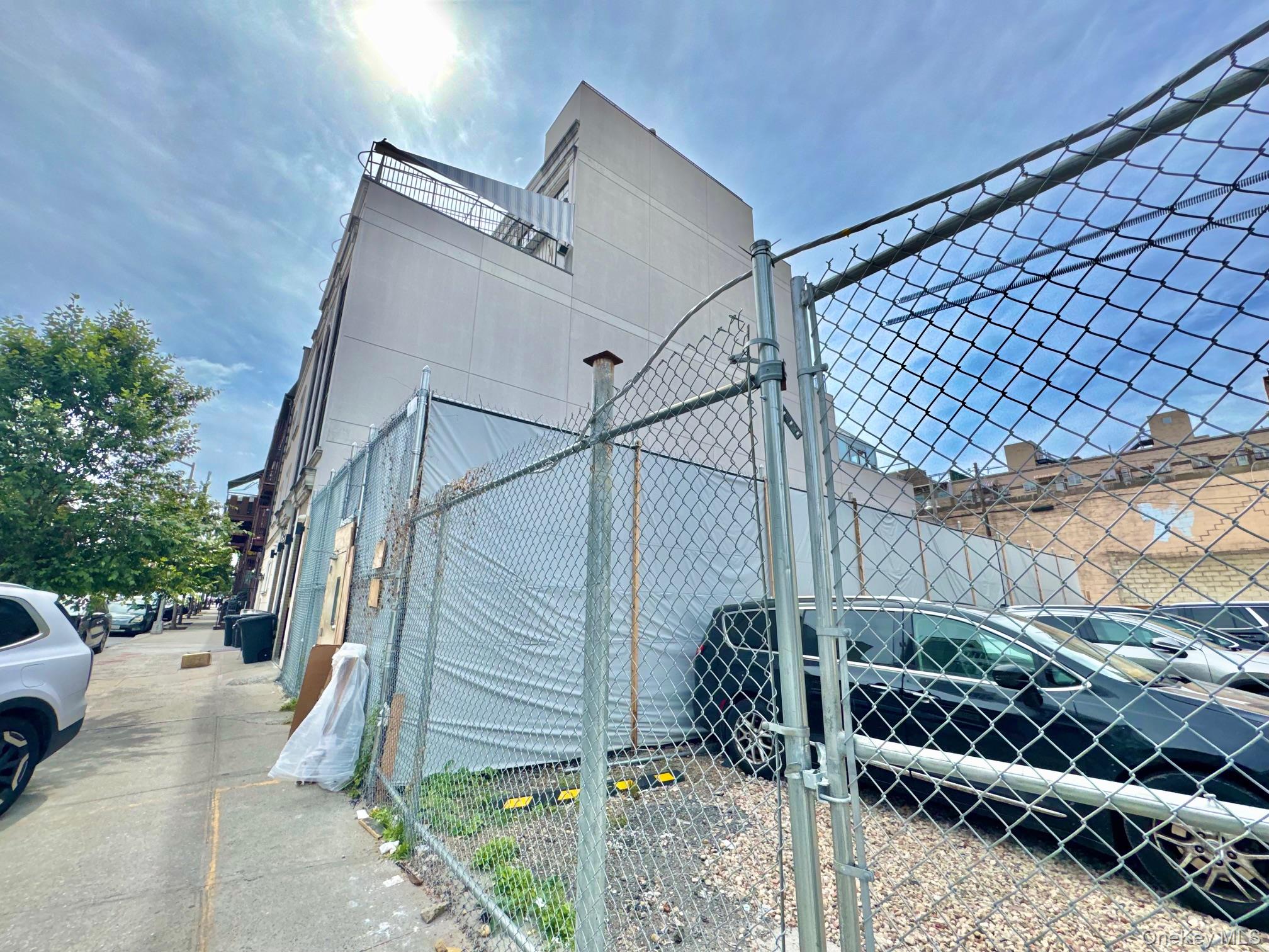 102 Walworth Street Property Photo 8