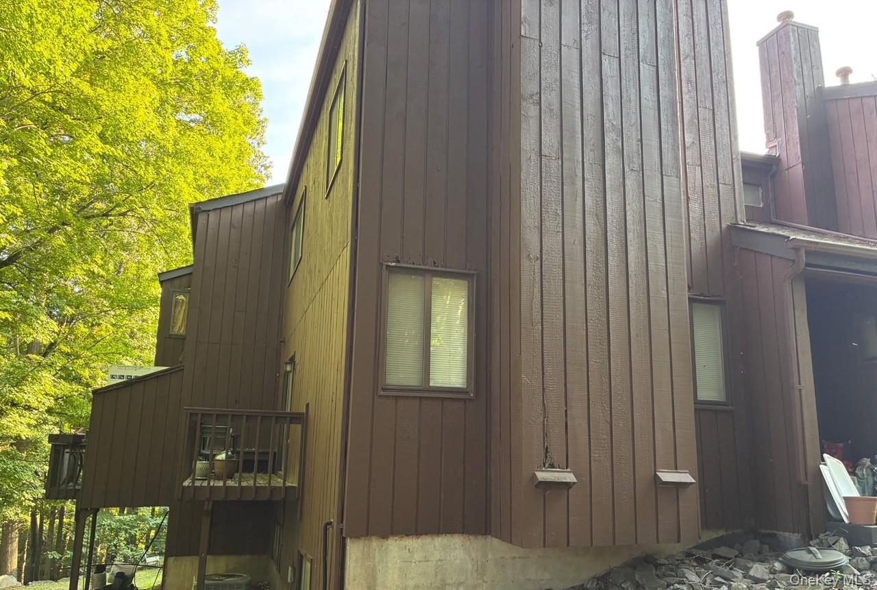 20 Redwood Drive Property Photo 5