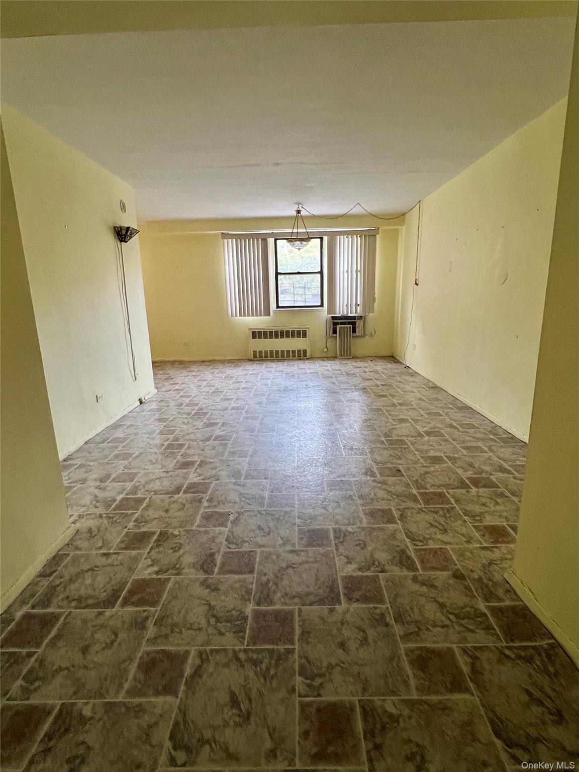 86-29 155 Avenue 1g Property Photo 9