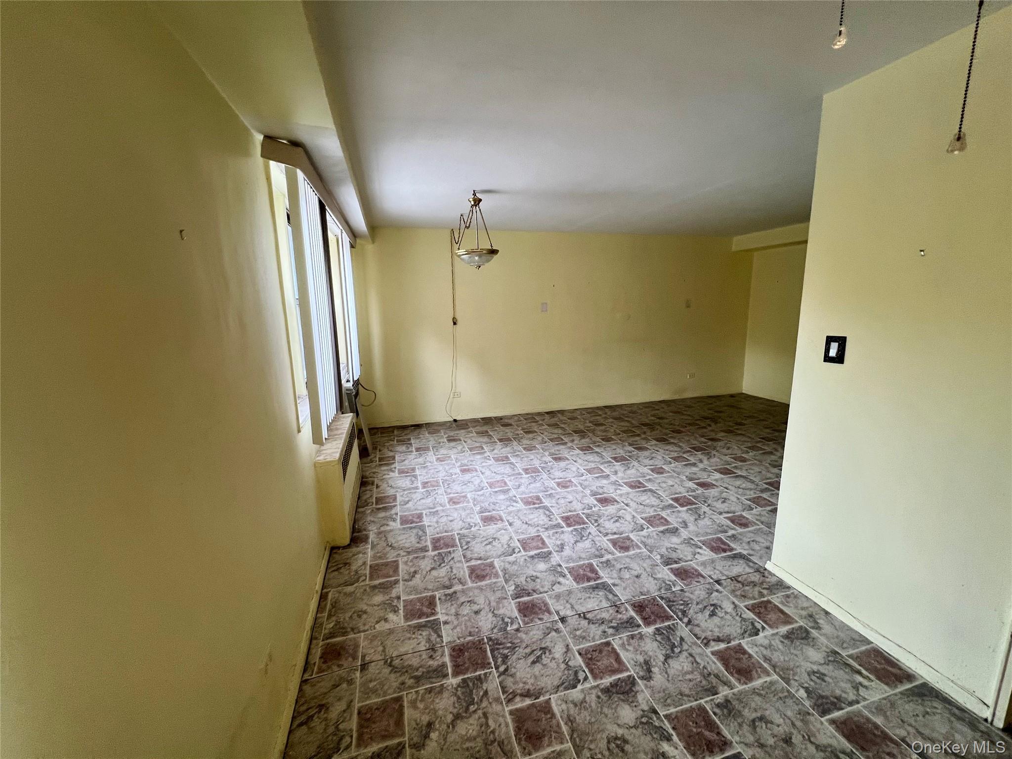 86-29 155 Avenue 1g Property Photo 13