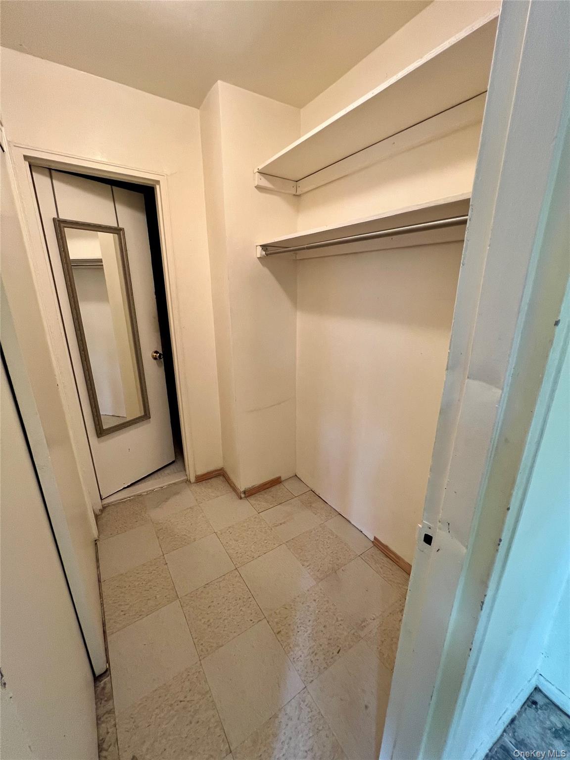 86-29 155 Avenue 1g Property Photo 15