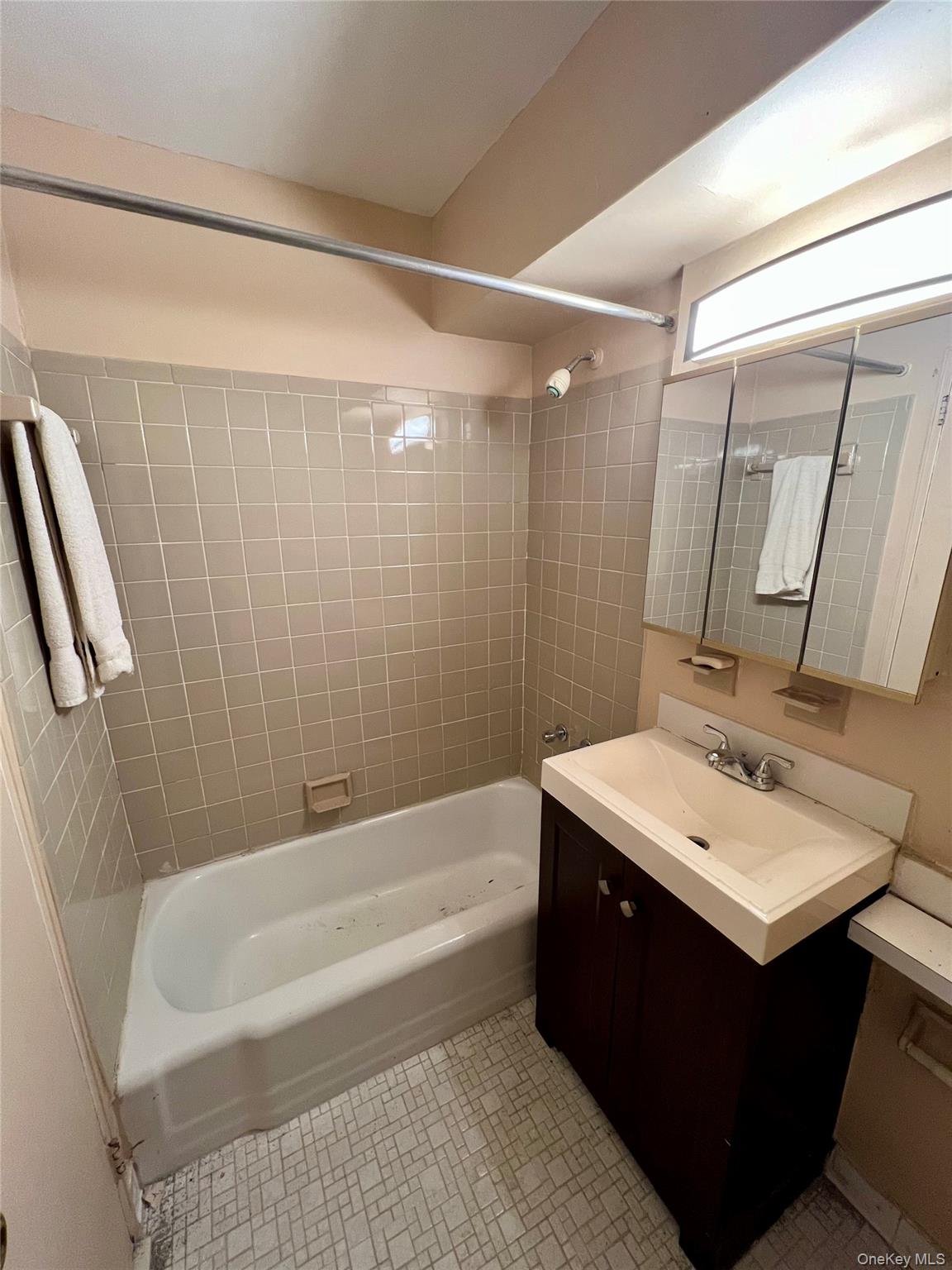 86-29 155 Avenue 1g Property Photo 16
