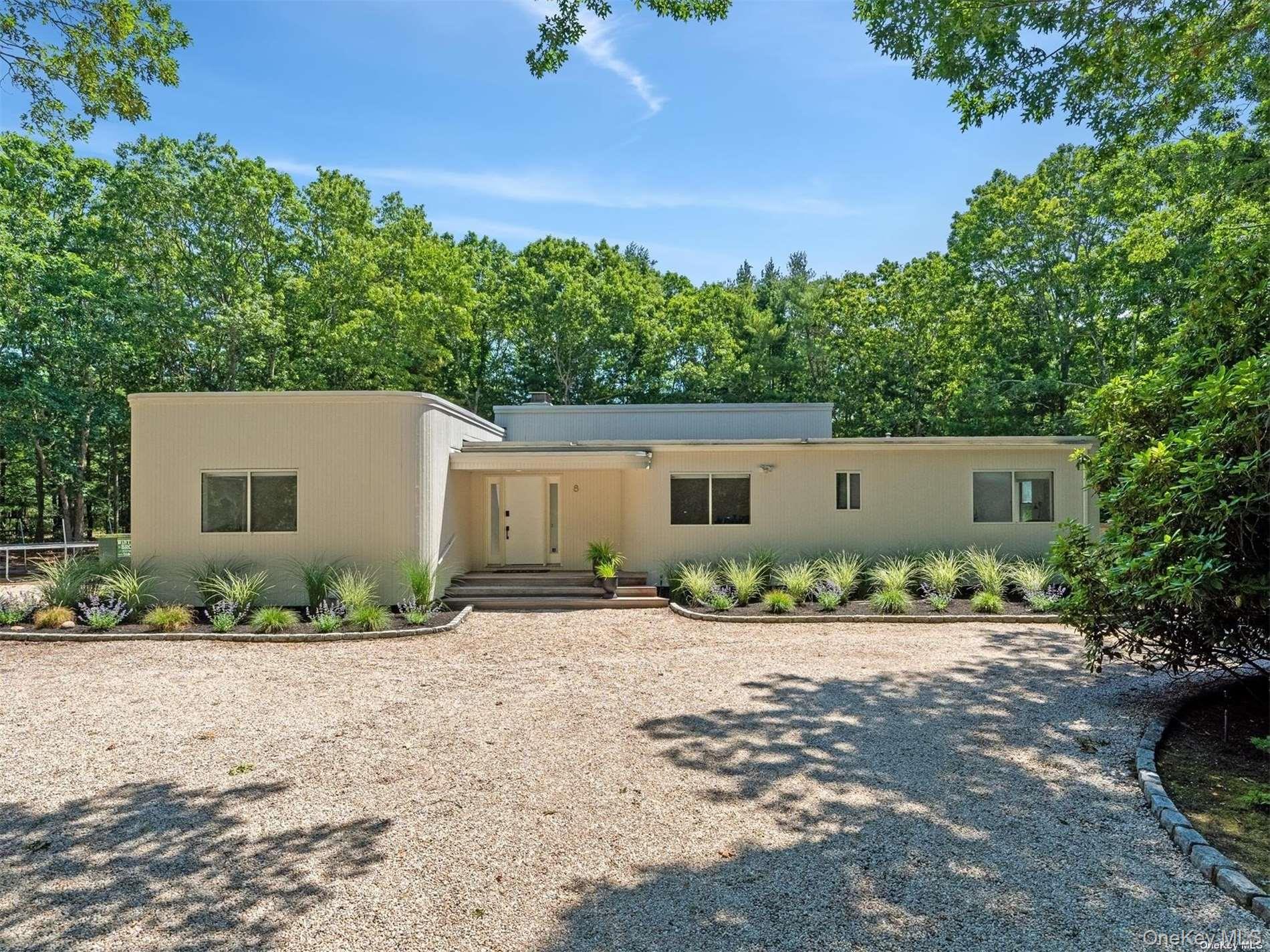 8 Deer Path Property Photo 1