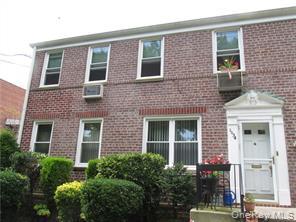 2034 Pearson Street 72h Property Photo 1