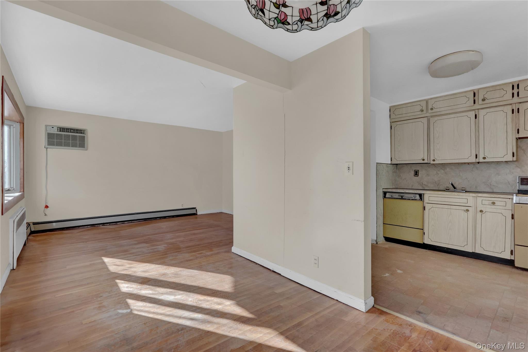 140 Arlington Avenue Property Photo 4