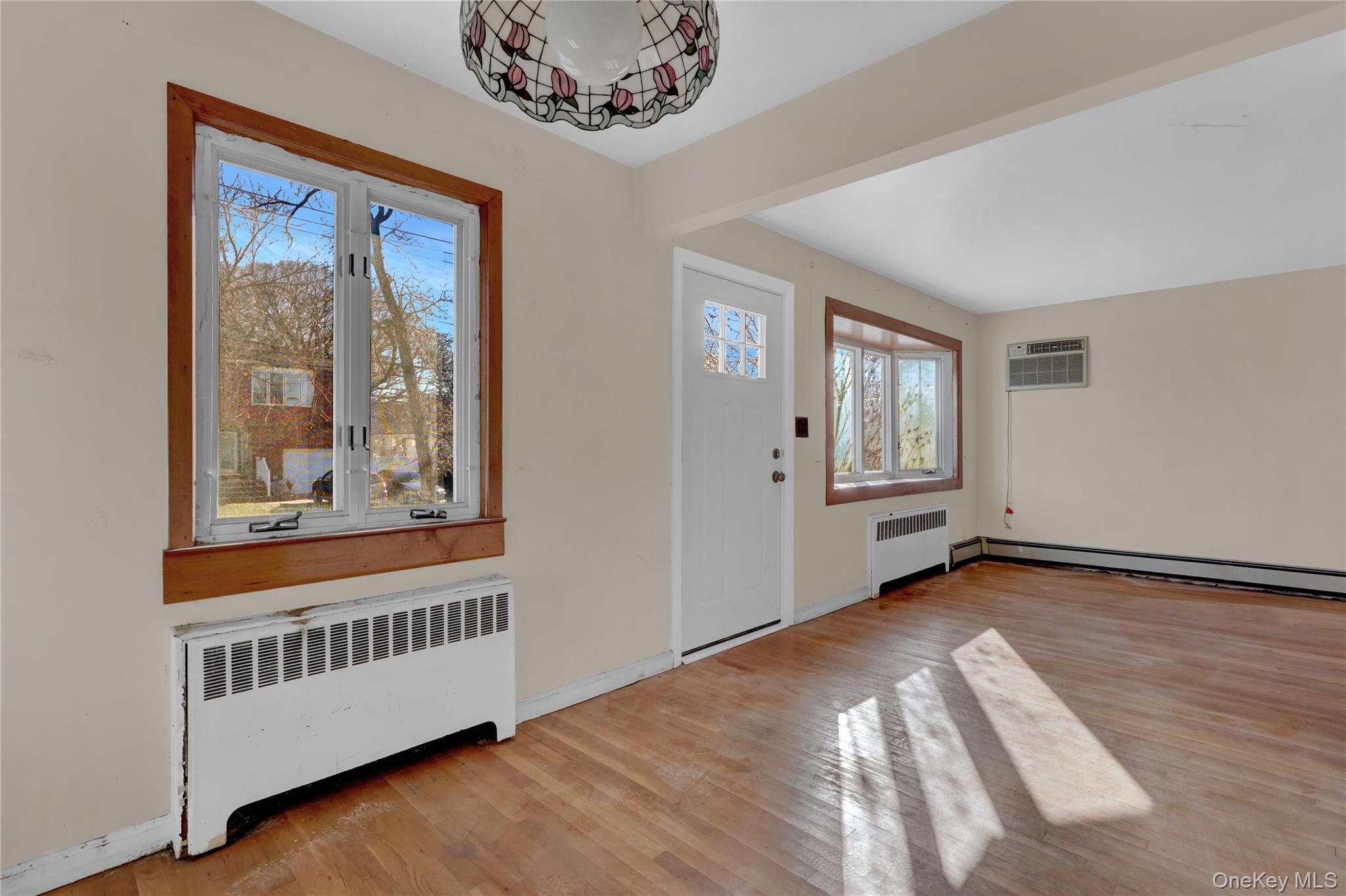 140 Arlington Avenue Property Photo 5