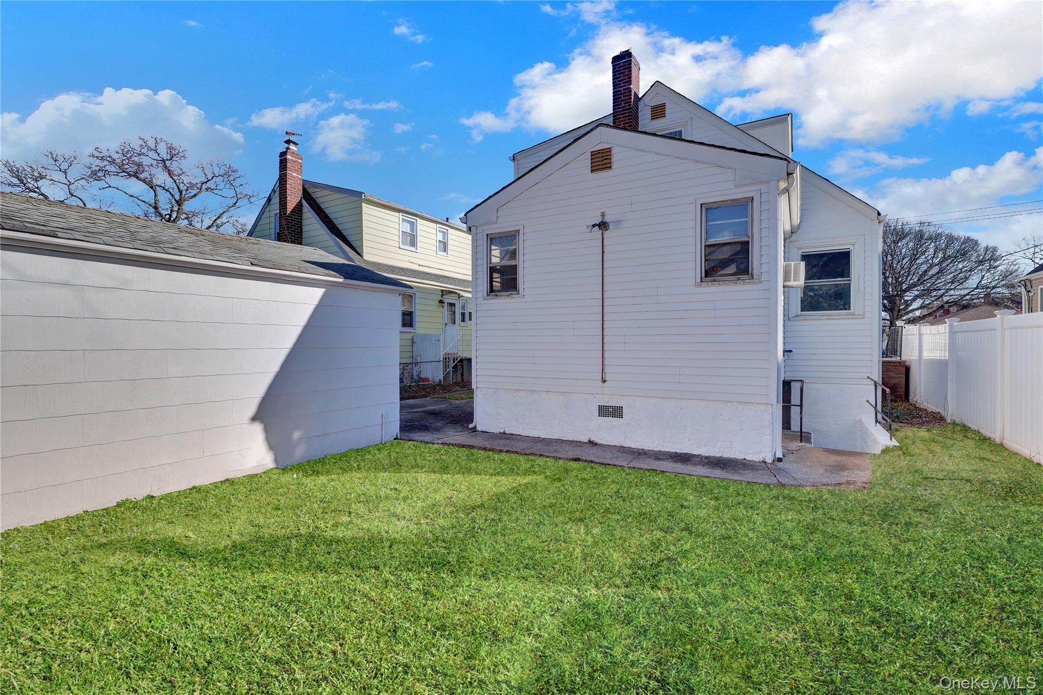 140 Arlington Avenue Property Photo 26