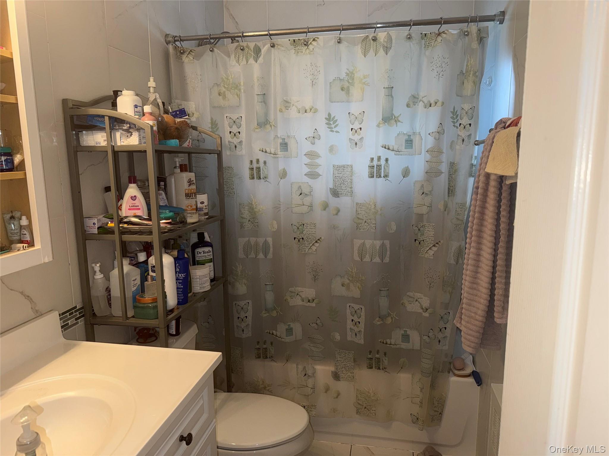 82 Schenectady Avenue Property Photo 8