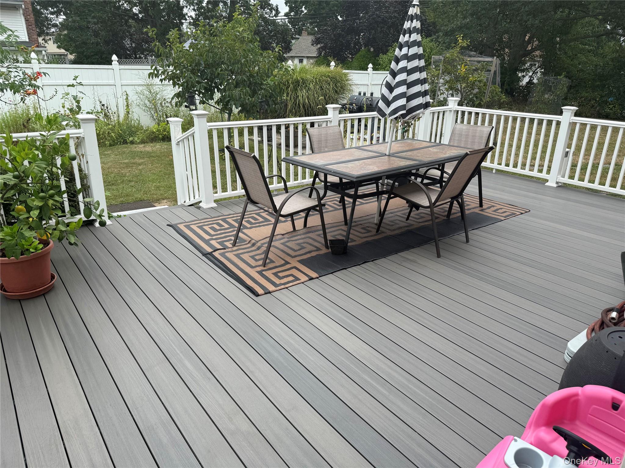 82 Schenectady Avenue Property Photo 10