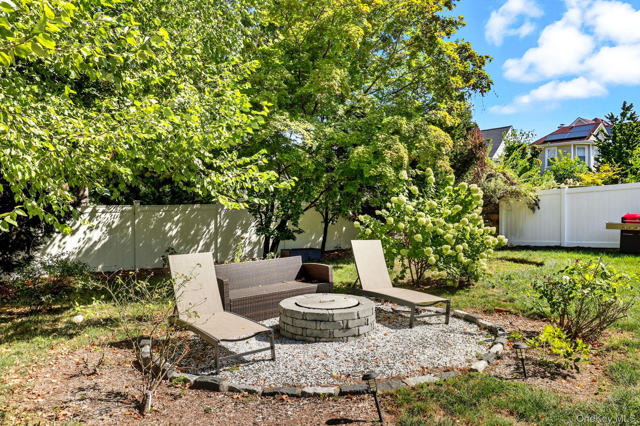 126 N Broadway Property Photo 41