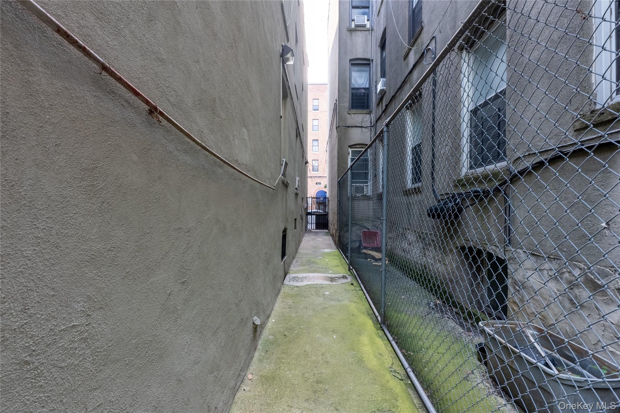 2023 Hughes Avenue Property Photo 28