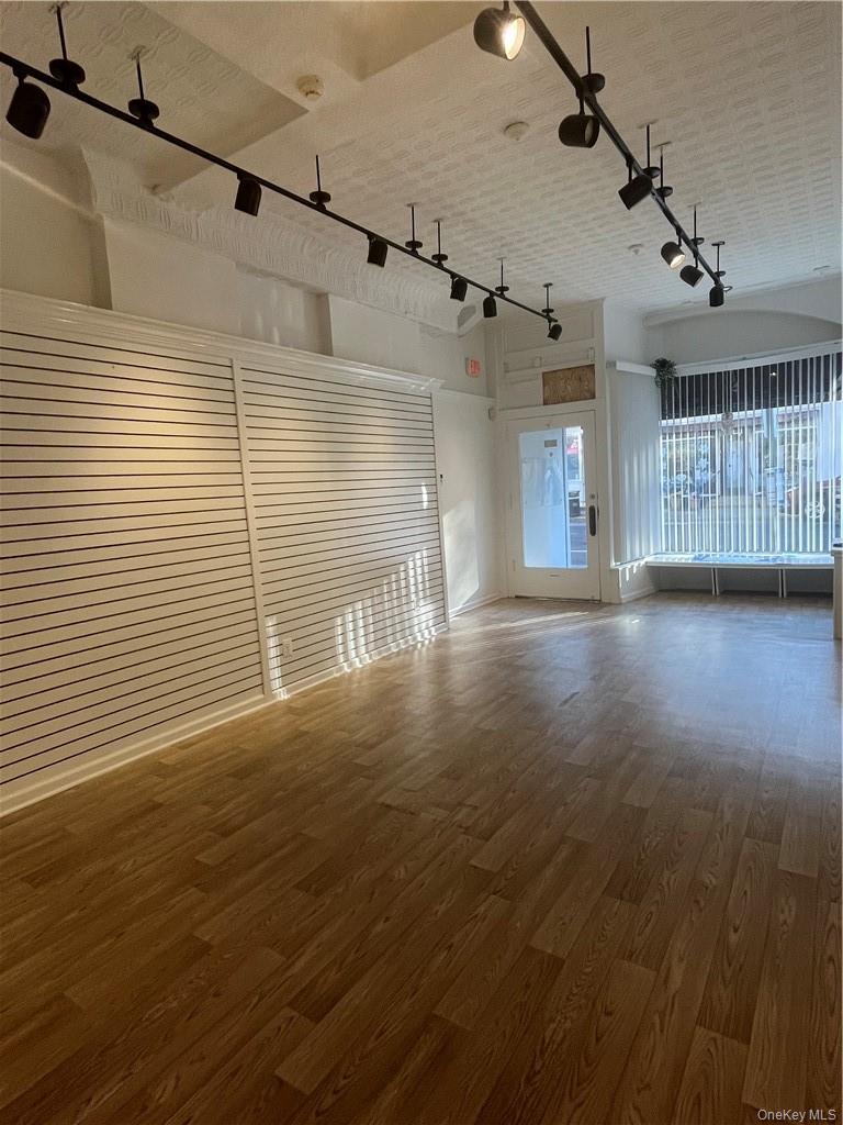 231 Fifth Avenue Property Photo 2