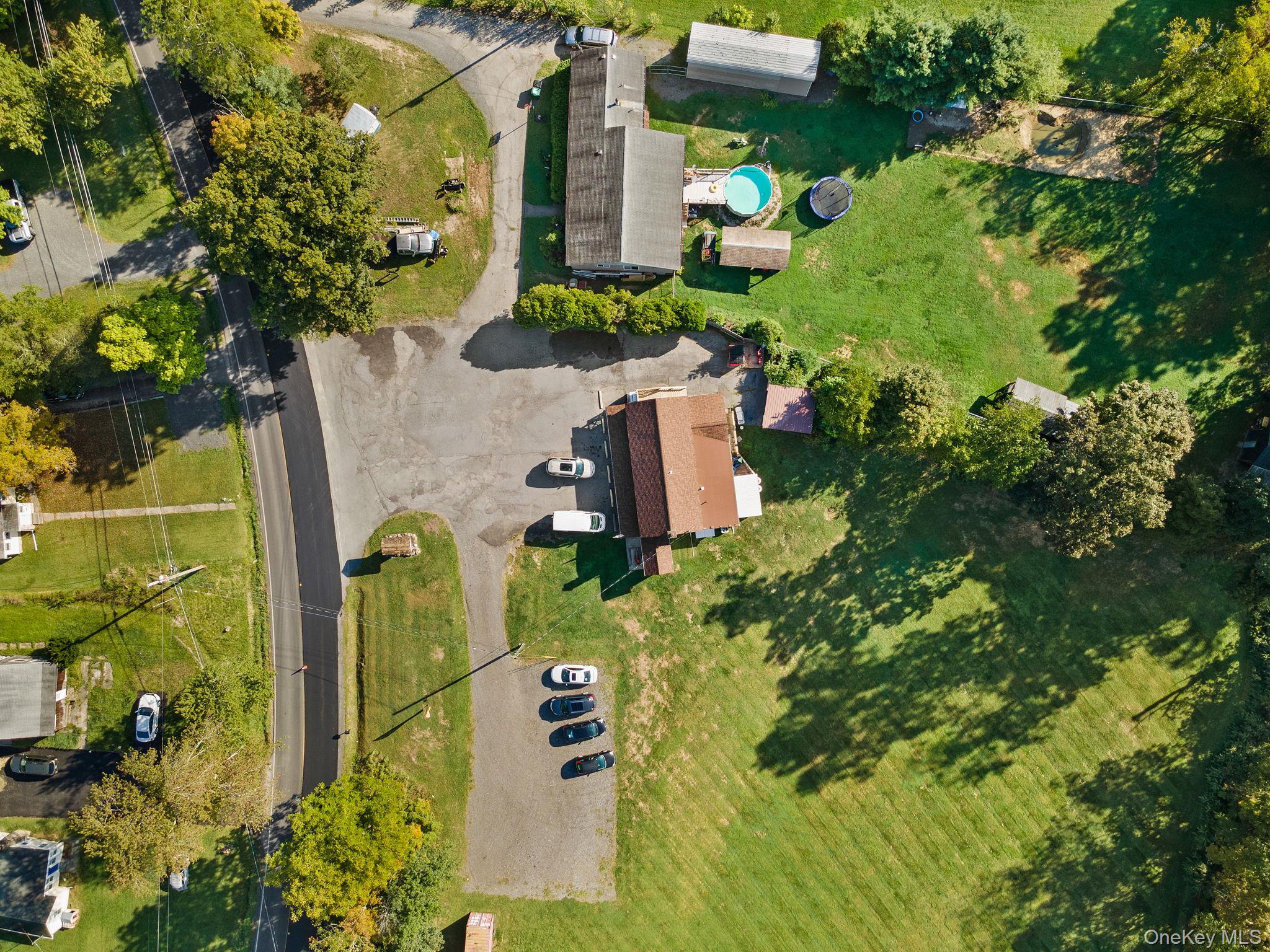 1218 Burlingham Road Property Photo 20