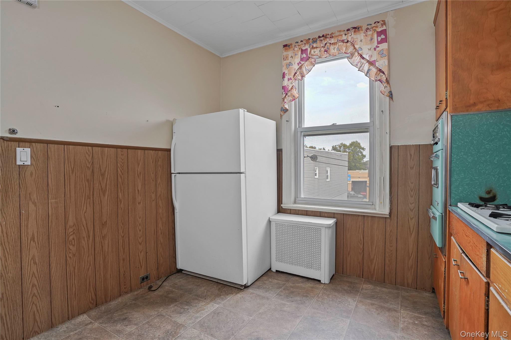72-07 73 Street Property Photo 8