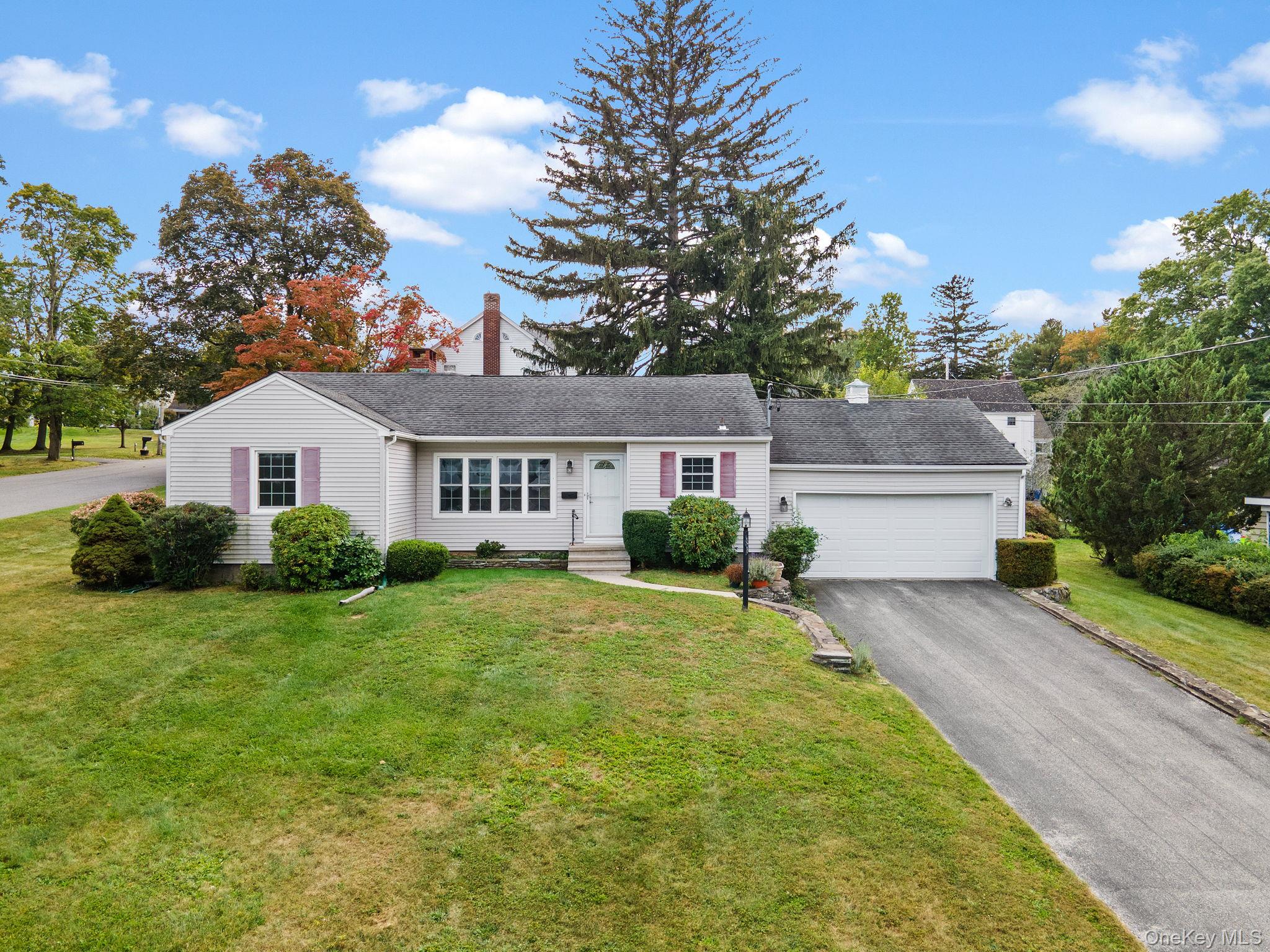 28 Willis Avenue Property Photo 1