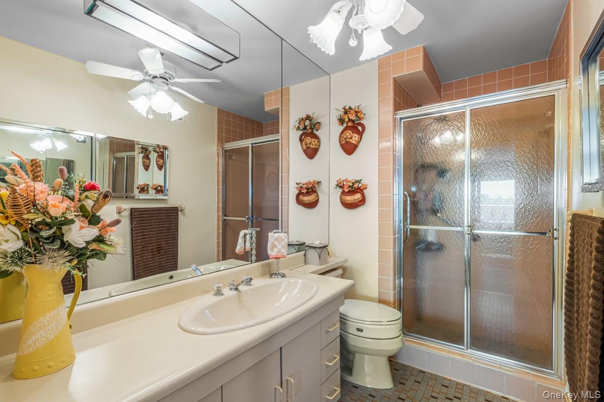 166-25 Powells Cove Boulevard 9e Property Photo 28