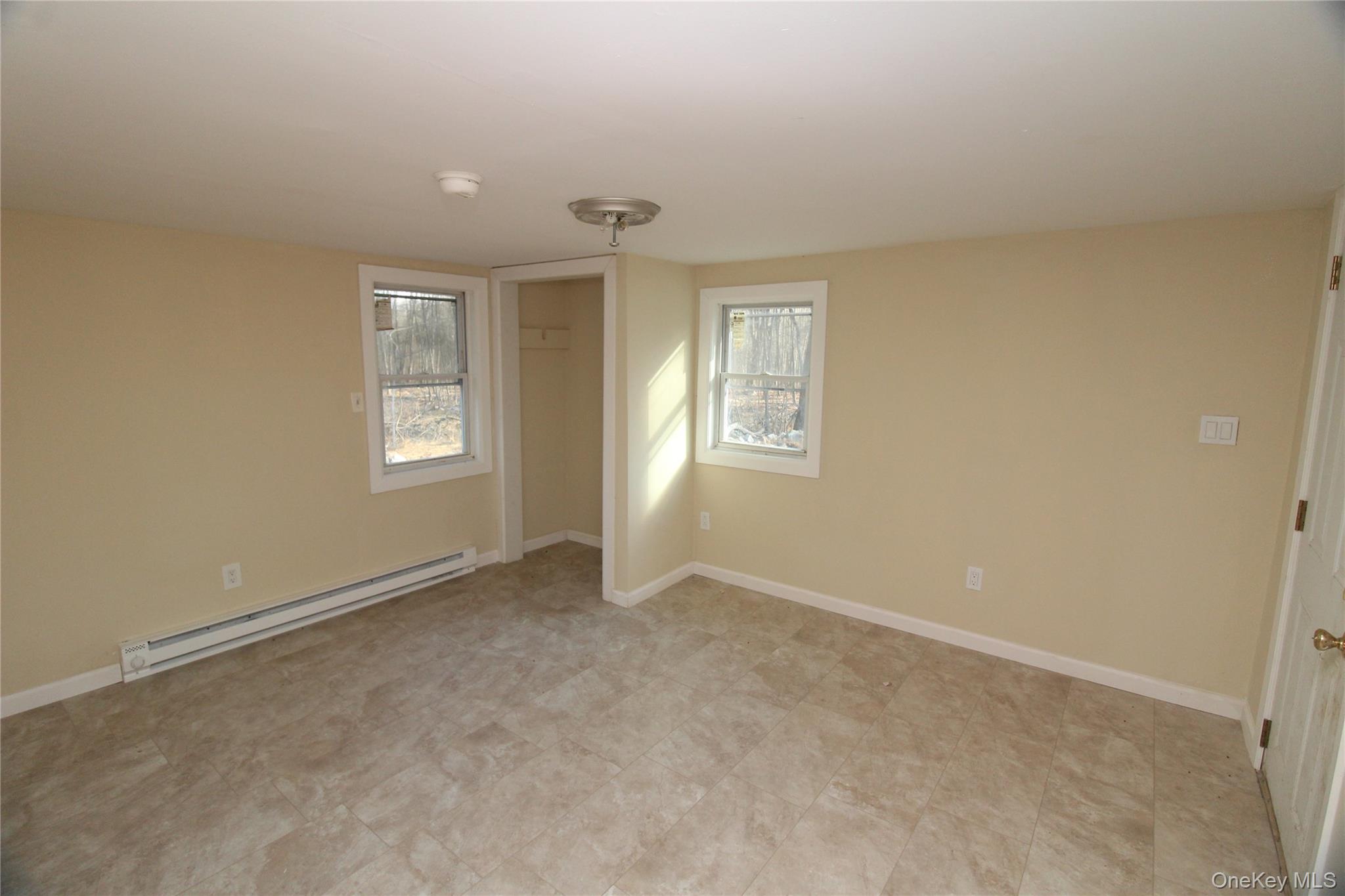 11 Terwilliger Lane Property Photo 8